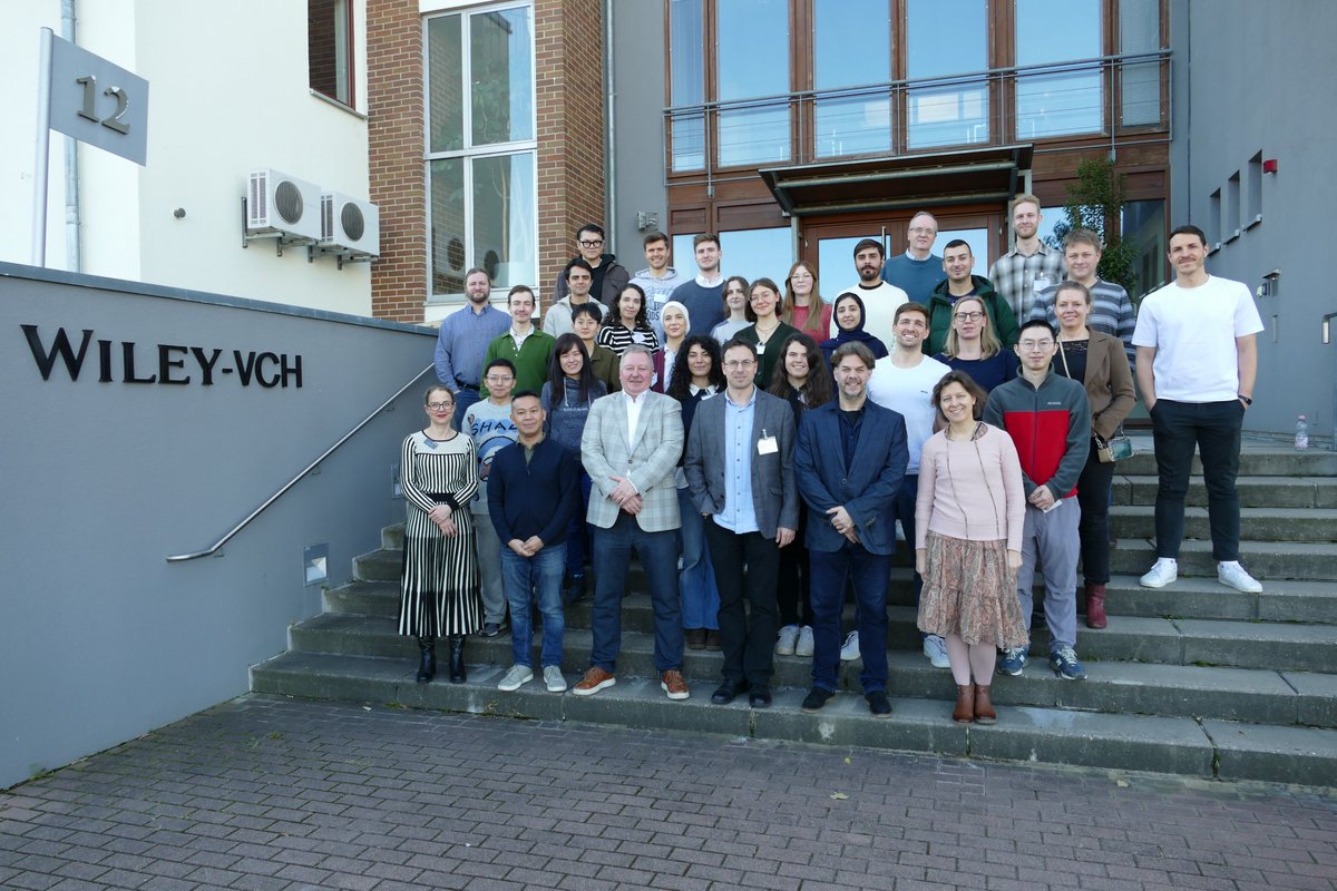 Jolke Perelaer (@jolkeperelaer) on Twitter photo Today we welcomed the groups of <a href="/levkinlab/">Pavel Levkin</a> and @KreysingLab from <a href="/KITKarlsruhe/">Shmoopy</a> in our <a href="/WileyVCH/">Wiley-VCH</a> office.
They shared their latest research results from their groups, while we as #editors showed the latest insights in #publishing in the <a href="/AdvPortfolio/">Advanced Portfolio News</a>. Today we welcomed the groups of <a href="/levkinlab/">Pavel Levkin</a> and @KreysingLab from <a href="/KITKarlsruhe/">Shmoopy</a> in our <a href="/WileyVCH/">Wiley-VCH</a> office.
They shared their latest research results from their groups, while we as #editors showed the latest insights in #publishing in the <a href="/AdvPortfolio/">Advanced Portfolio News</a>.