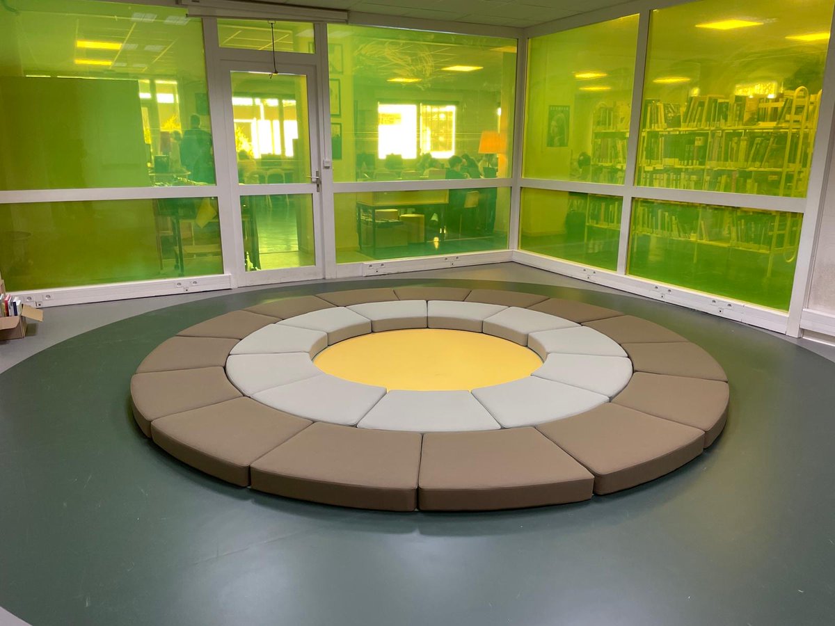 CdiAmeublement's tweet photo. L'espace Clairière est en cours de finalisation au @Lpameublement #LAAB, vers de nouveaux scénarios d'usage pour le XXIème siècle, parce que Lire c'est s'imaginer un paysage
🌳💛💚
@JeromeTesseyre @OlivierLeglise @matalicrasset @journaldesign @LeJournaldIci https://t.co/1IE1OZjNoZ