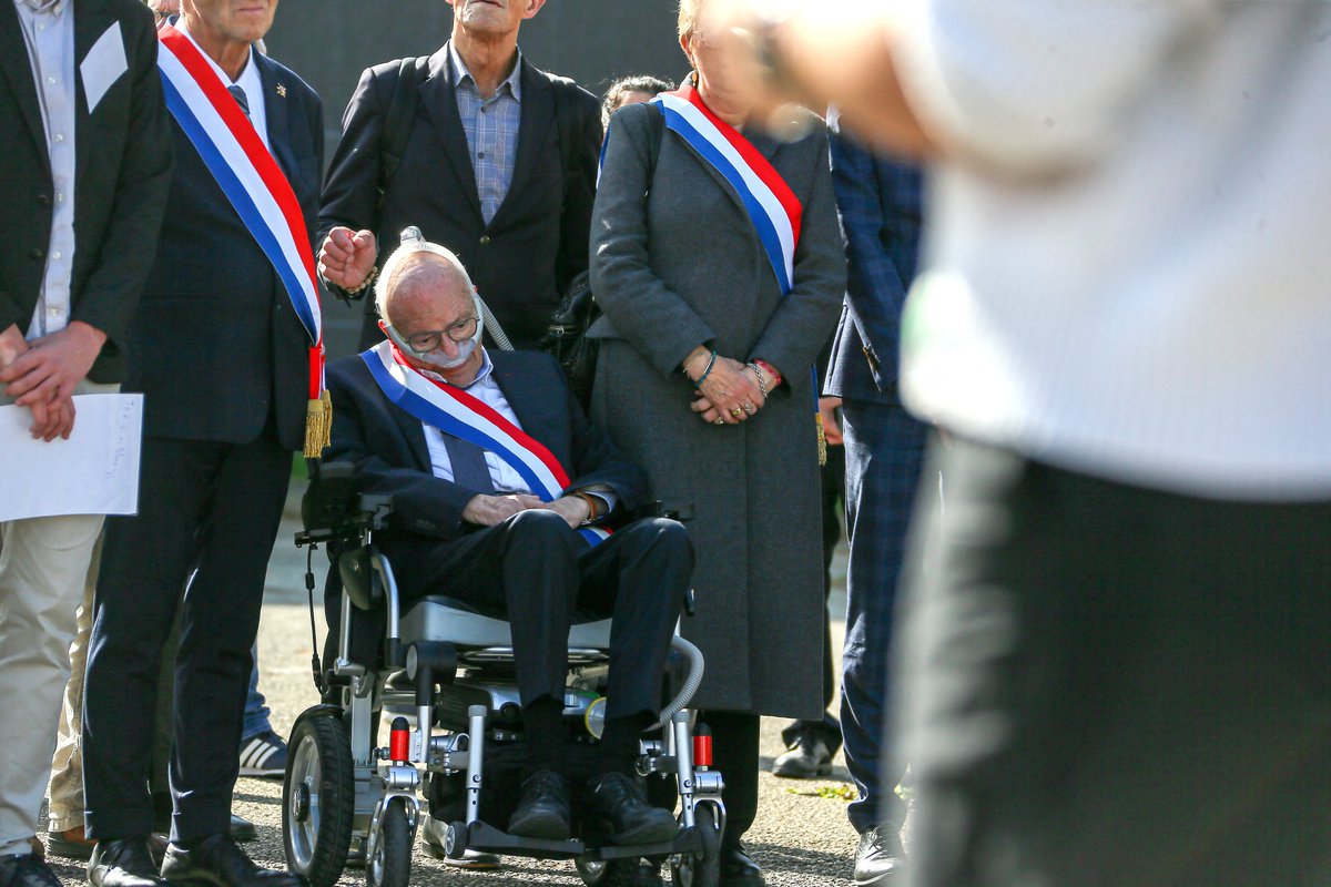 inter_presse's tweet photo. Ce jeudi, dans la #Matinale de @franceinter :

À 7h50, le sénateur LR de la Drôme Gilbert Bouchet sera l'invité de @Sonia_Devillers.

Il lance un appel pour faire évoluer la loi concernant la prise en charge de la maladie de Charcot en France. 

#Le710Inter https://t.co/2efYWkitrq