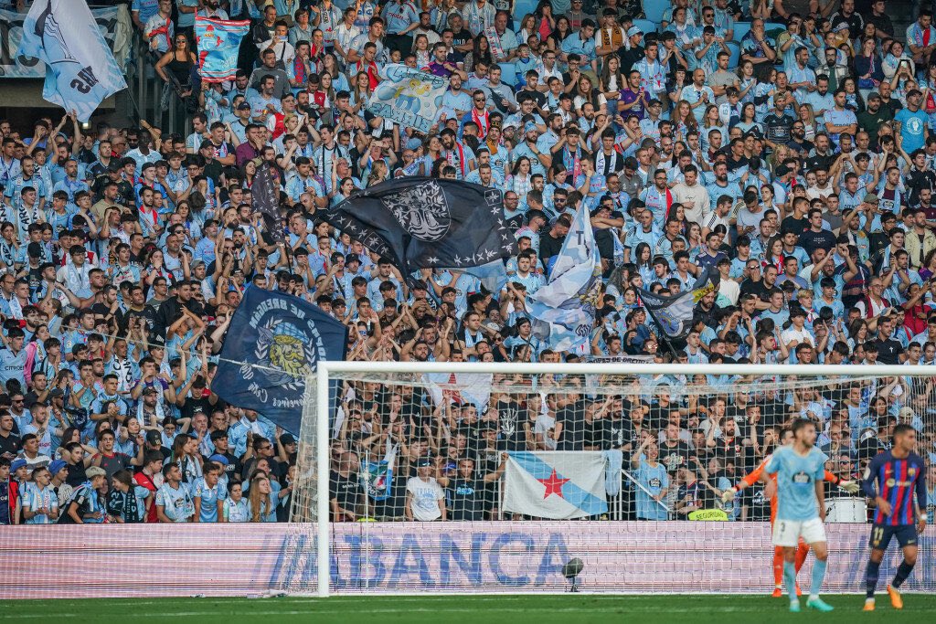 Leo que o Celta gañou 8 millóns de adeptos en redes sociais no último ano e medio. Que é o 9º entre os clubes con máis impacto da Liga. Vaia paradoxa cando os gurús que tiñamos antes dicían que crecer pasaba por lapidar o galego, crear unha identidade neutra e comunicar en inglés