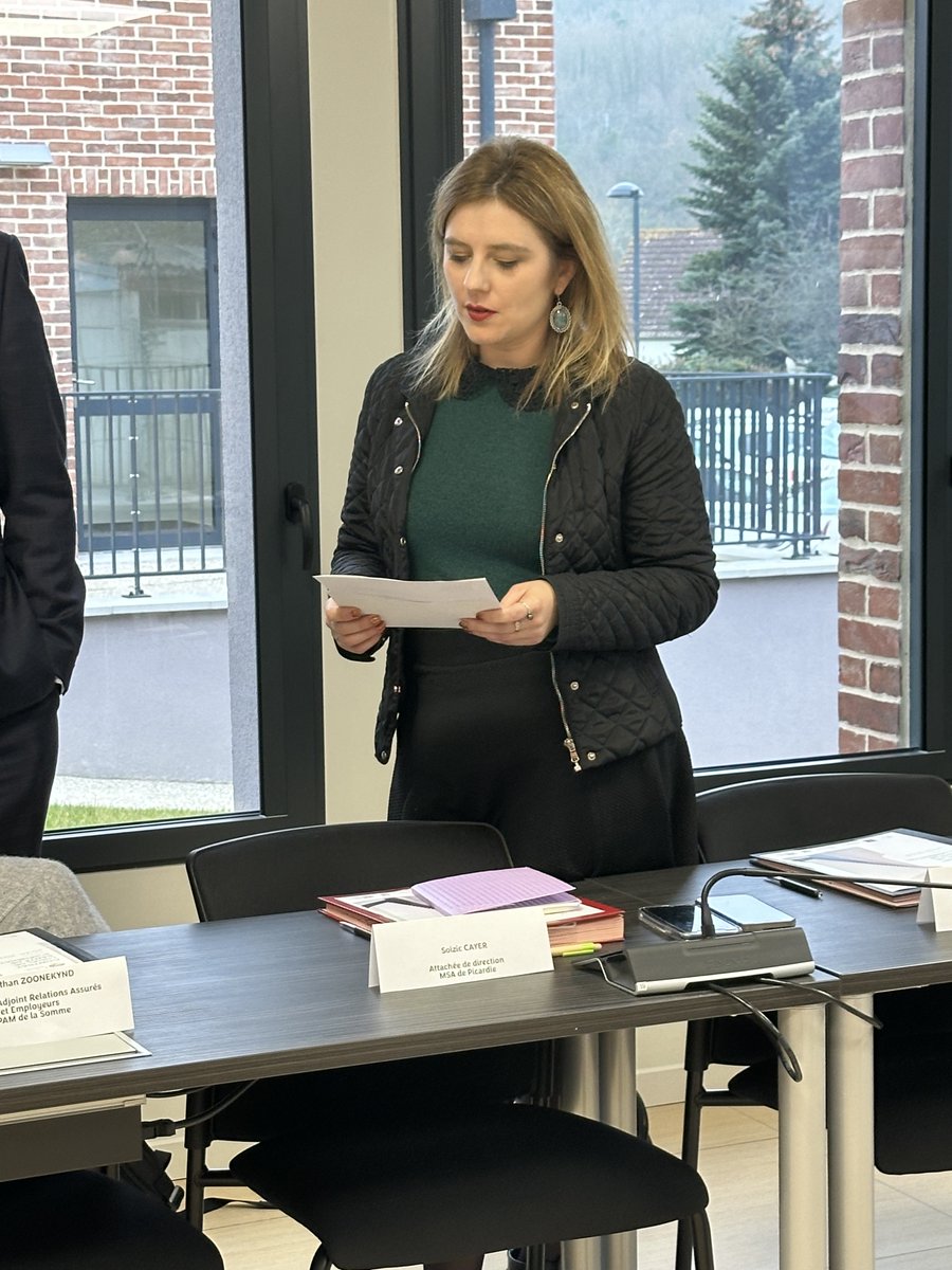 MSA_Picardie's tweet photo. ✍️ La #MSAPicardie a signé le Contrat Local de Santé de Saint-Quentin ainsi que celui de la Communauté de Communes du Sud-Ouest Amiénois, avec pour objectifs de renforcer le parcours de vie en santé mentale, de favoriser l’accès aux soins et de promouvoir la prévention. https://t.co/fAe17jO89E
