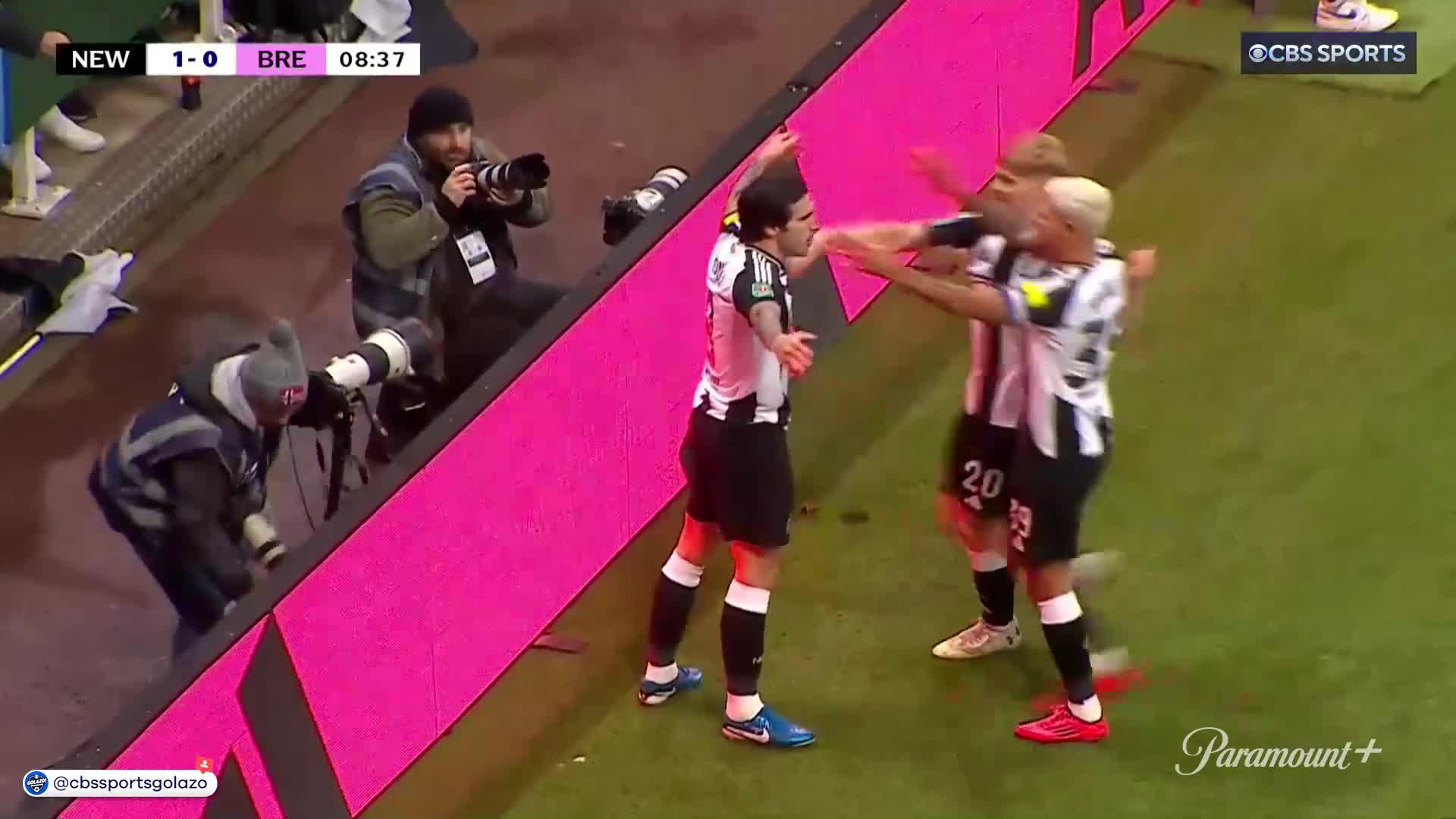 Sandro Tonali with a splendid first-time strike for Newcastle!  💥