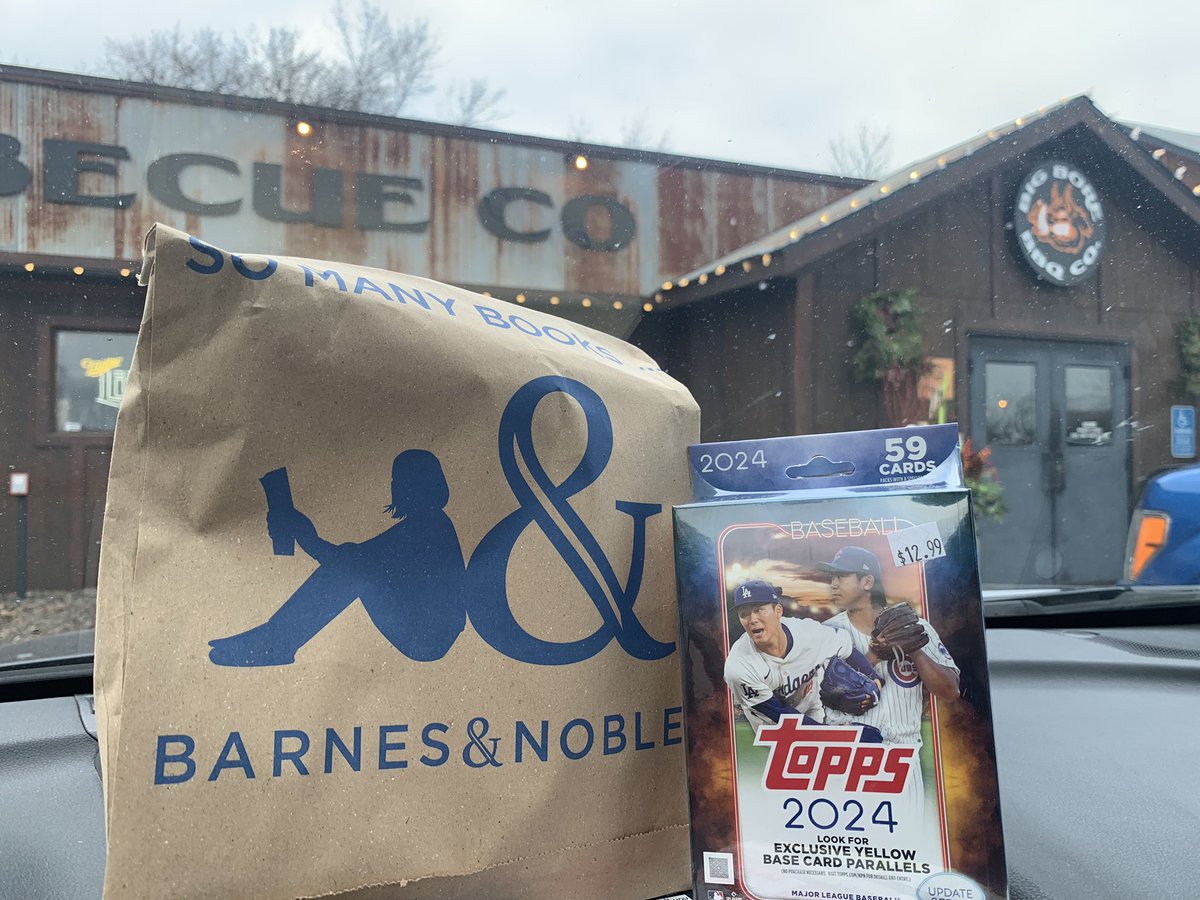 GassyGrapher's tweet photo. @CardPurchaser B&N car rip, part 2 of 12 #JunkWax #Pulltabs #12DaysOfCardmas https://t.co/cwnZ7twNGR