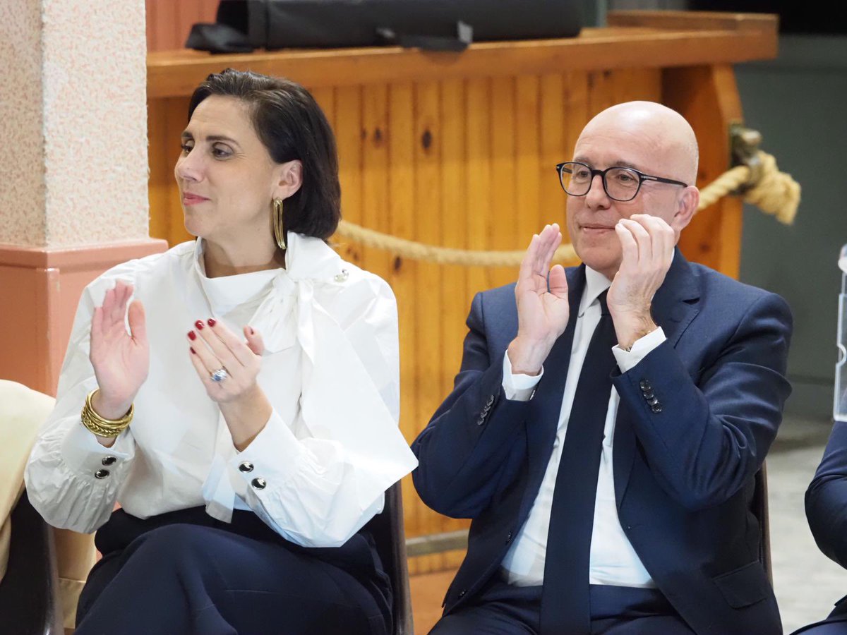 eciotti's tweet photo. Heureux de vous retrouver si nombreux dans le Var aux côtés d’@Argento_Julien et de @LaureLavalette !

Ici, comme partout en France, une espérance d’alternance pour notre pays se lève ! 🇫🇷 https://t.co/QKFldlcB1H