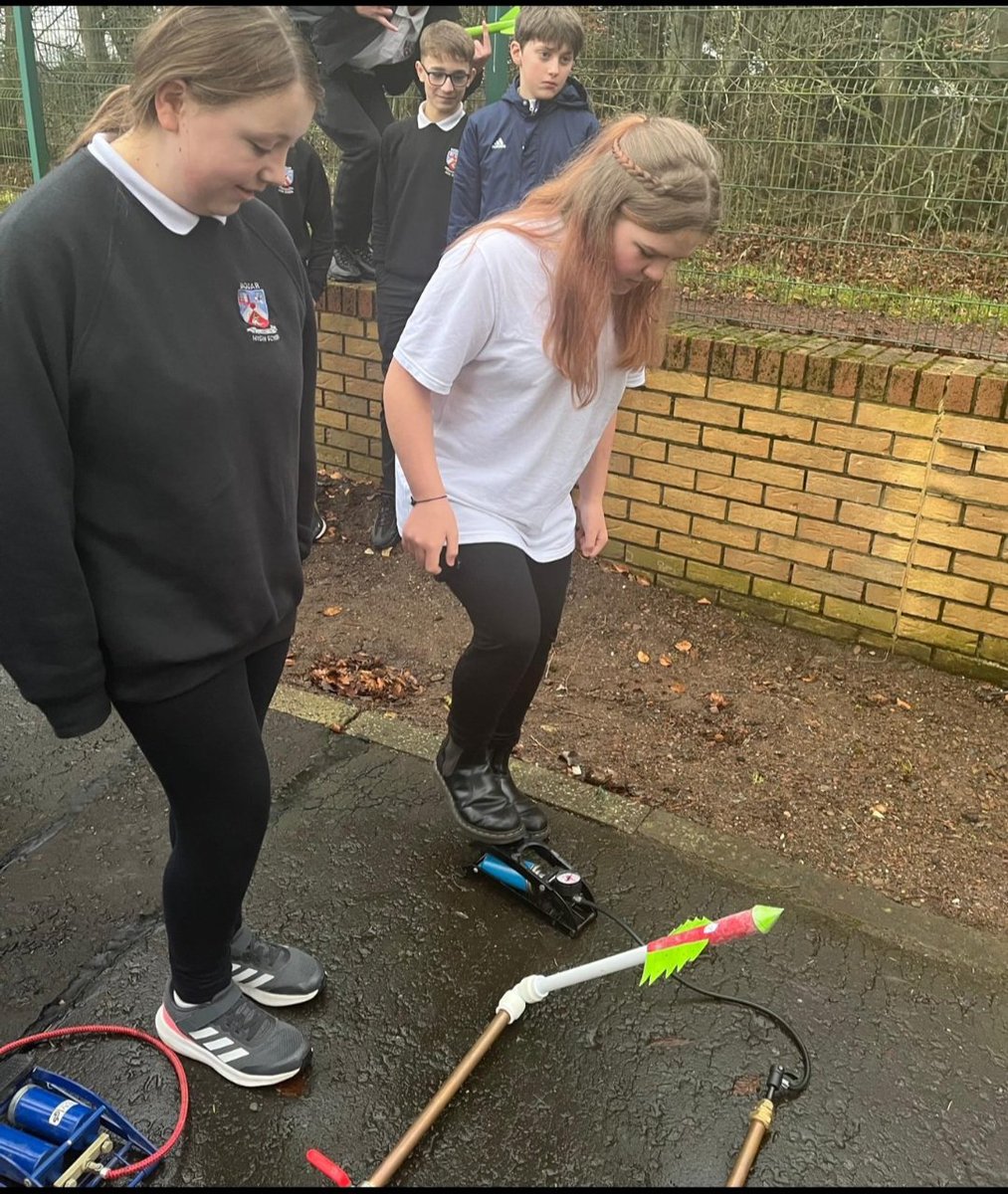 BHSscience tweet media