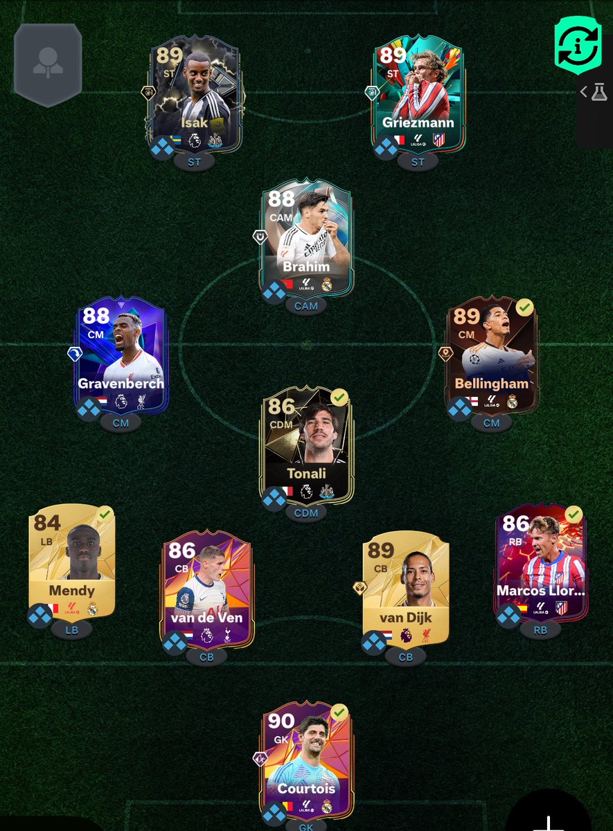 t_hsx's tweet photo. @fifa_tread ابراهيم وش رايك في التشكيلة هذي https://t.co/B4UqdOzqM4