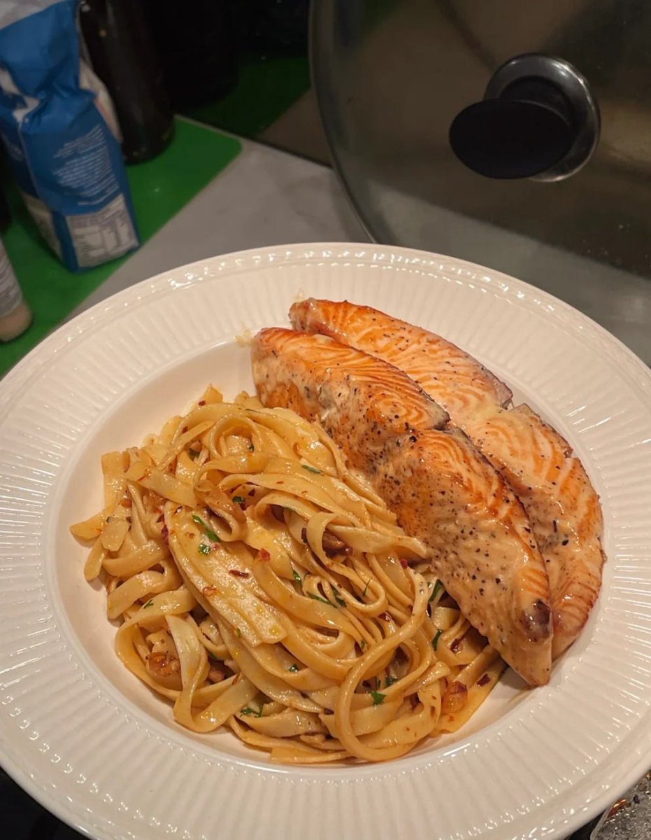 KarsonBird's tweet image. I prefer the homemade taste🤮