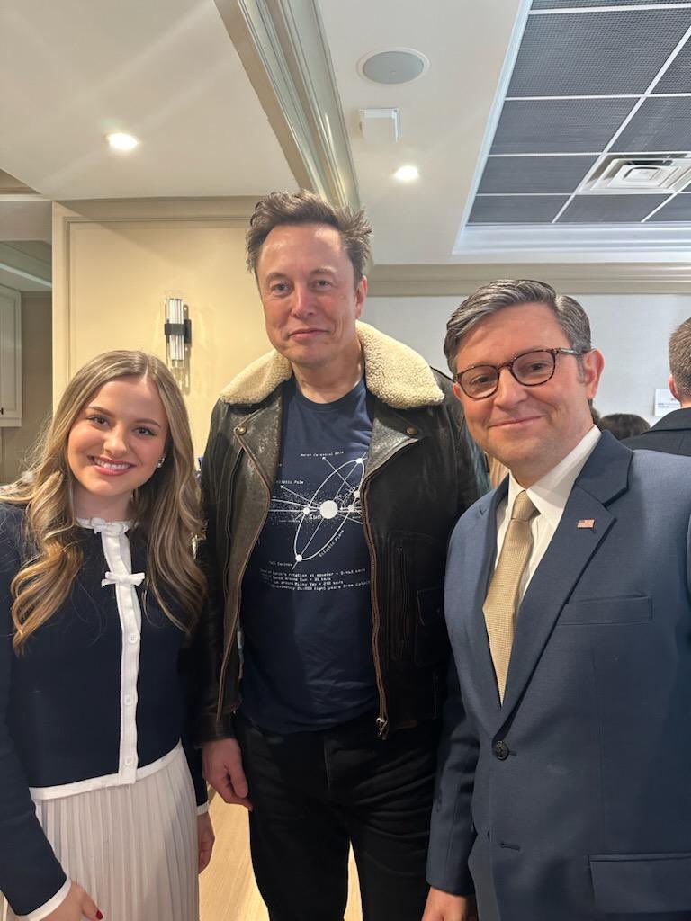 bennyjohnson's tweet photo. It’s legitimately insane the number of selfies Speaker Mike Johnson has posted with Elon and Vivek.

The worst type of grotesque political opportunism.

Pose for the photo — then backstab them &amp; American Voters behind the camera

It’s truly sick. I doubt he’ll be Speaker for long https://t.co/g3A2yGbrMP
