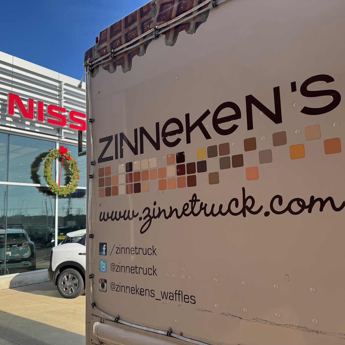 shopuslast's tweet image. Sweet treats for an amazing team! 🧇🚚 The Zinneken’s Waffle Truck stopped by Commonwealth today to share some delicious waffles with our hardworking crew. 💙 #TeamCommonwealth #EmployeeLove #LawrenceMA #ShopUsLast