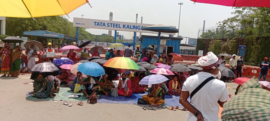 sanjayjanka09's tweet photo. "Support our emotions, rights, and hopes"
We are Tata Steel Kalinganagar Displaced Families, still waiting for justice.
Our fight is not just for compensation it's for dignity, justice, and the future of our families
#JusticeForDisplaced #TataSteelKalinganagar #SupportOurFight https://t.co/KSBXl3qiQS