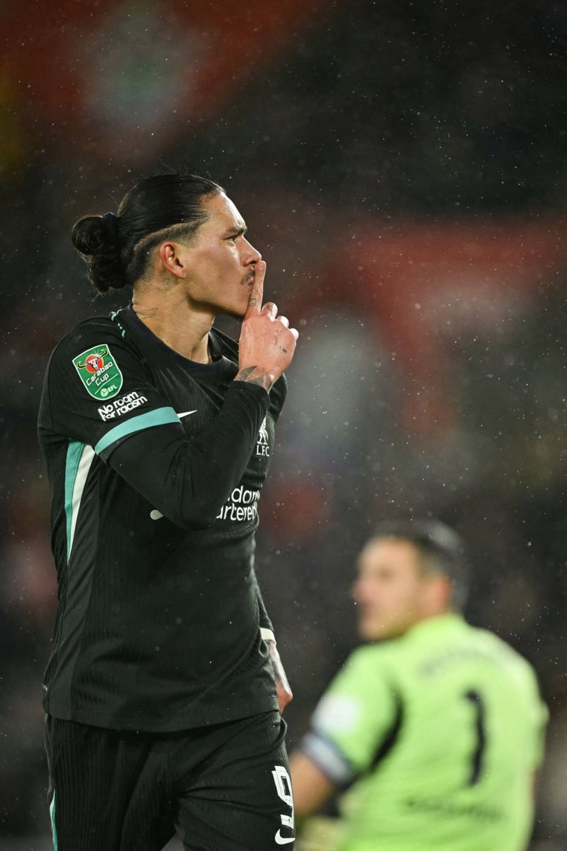 HQwallp's tweet image. Darwin Nunez #SOULIV