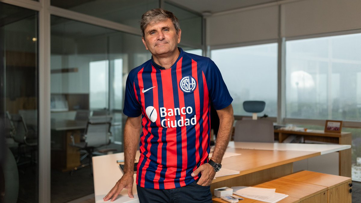 AzulgranaBasket's tweet photo. Me cuentan de una fuerte discusión hoy entre Navarro y #MarceloMoretti...
Lo rodearían a Navarro el grupo "Punta del Este"
Quienes son el grupo punta del este !!!!
#AlejandroTamer
@pajaromartino
#CiprianoPommies
#NazarenoNavone
mas el apoyo de los oficialistas
@Lgoro
@Porcuervos
@Martincigna
estos 3 ultimos serian los que fueron en busca de Nestor Navarro.
por su parte @Uriel_Barros se bajo de la secretaria.
Suena a golpe de estado Oficialista !!!!!.
Marcelo Moretti esta en su peor momento politico !!!!