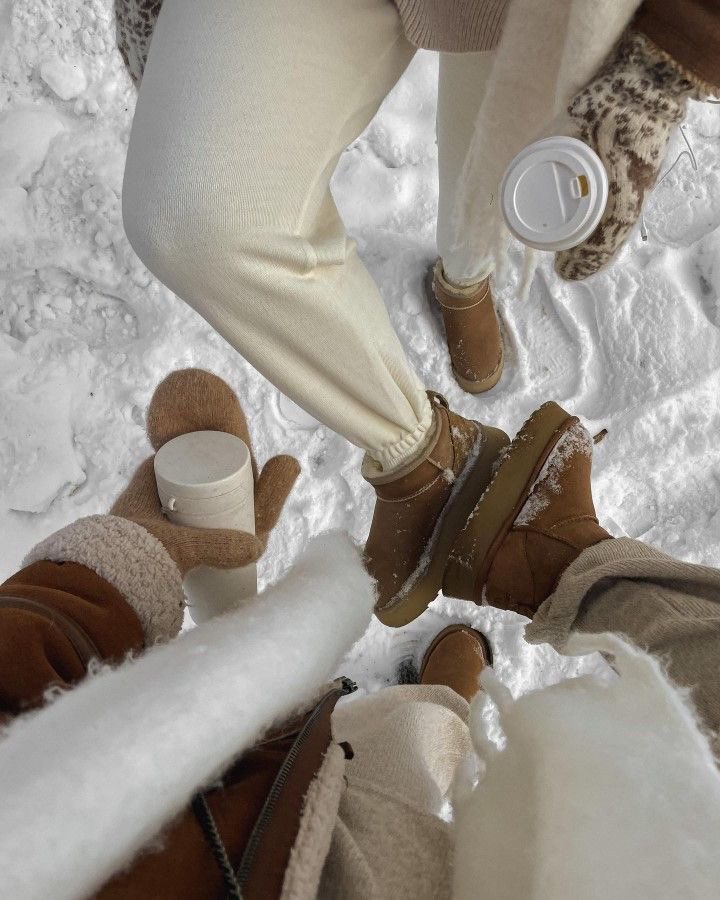 ohnosheknows's tweet photo. cozy winter 🧸🤍🎄 https://t.co/ovqAGchzMB