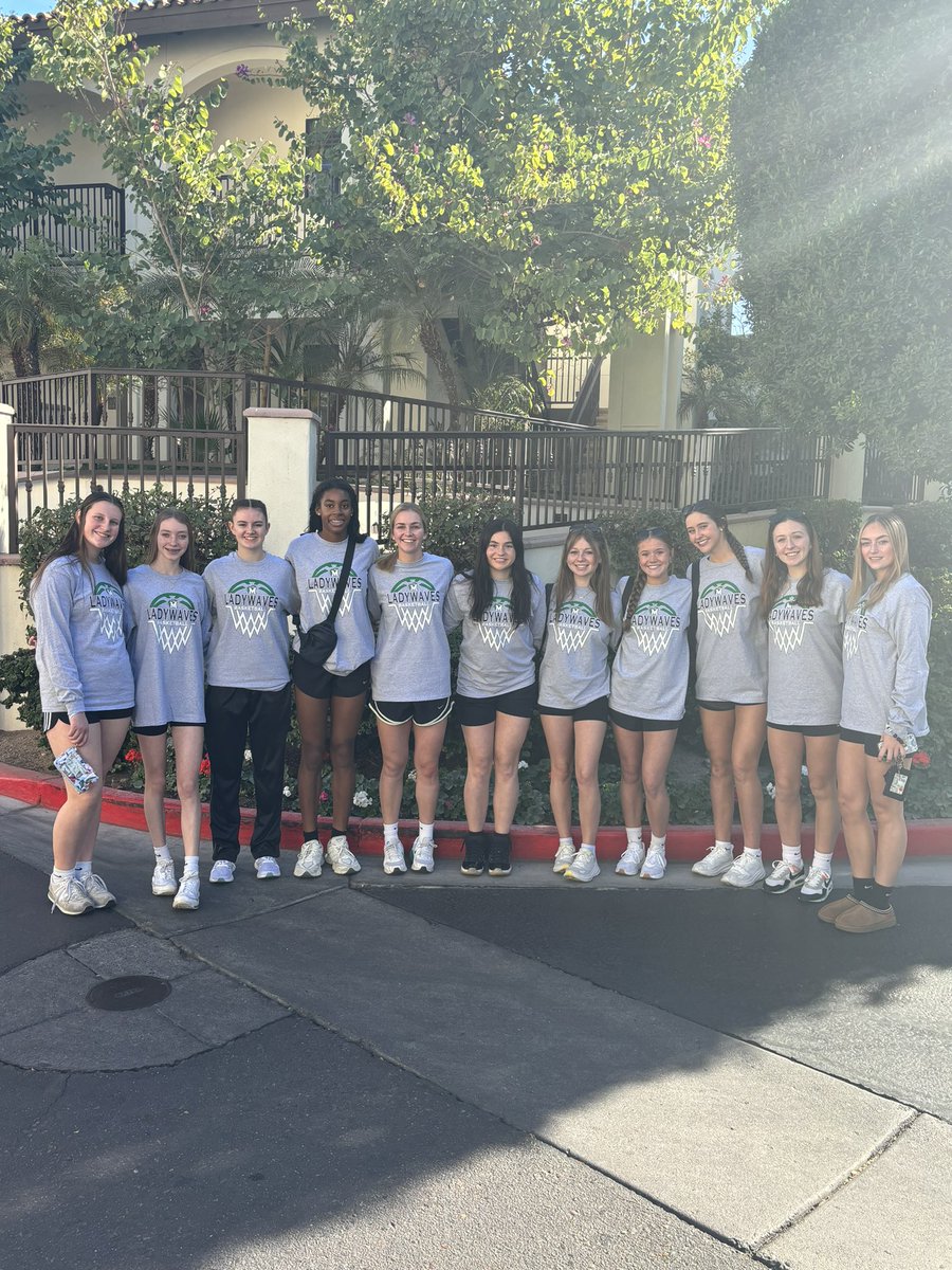 LadyWaves_Bball's tweet photo. Rest Time before we hit the hardwood for the first time in Phoenix! https://t.co/DCbToDaY3K
