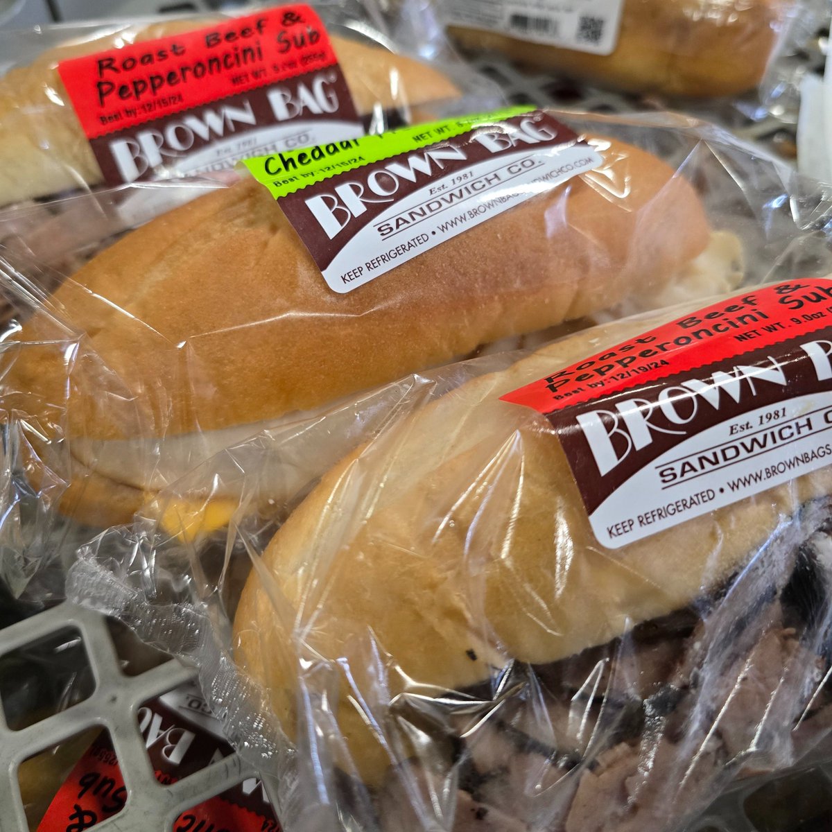 Huge #THANKYOU to <a href="/LevyRestaurants/">Levy</a> &amp; <a href="/LevisStadium/">Levi's® Stadium</a> for donating 2,000 lbs of food yesterday! #FoodRescue #Impact #Community

Did you know? Martha's Kitchen rescues around 70,000 lbs of food each month! Visit: marthas-kitchen.org for more information. #SantaClaraCounty #Food