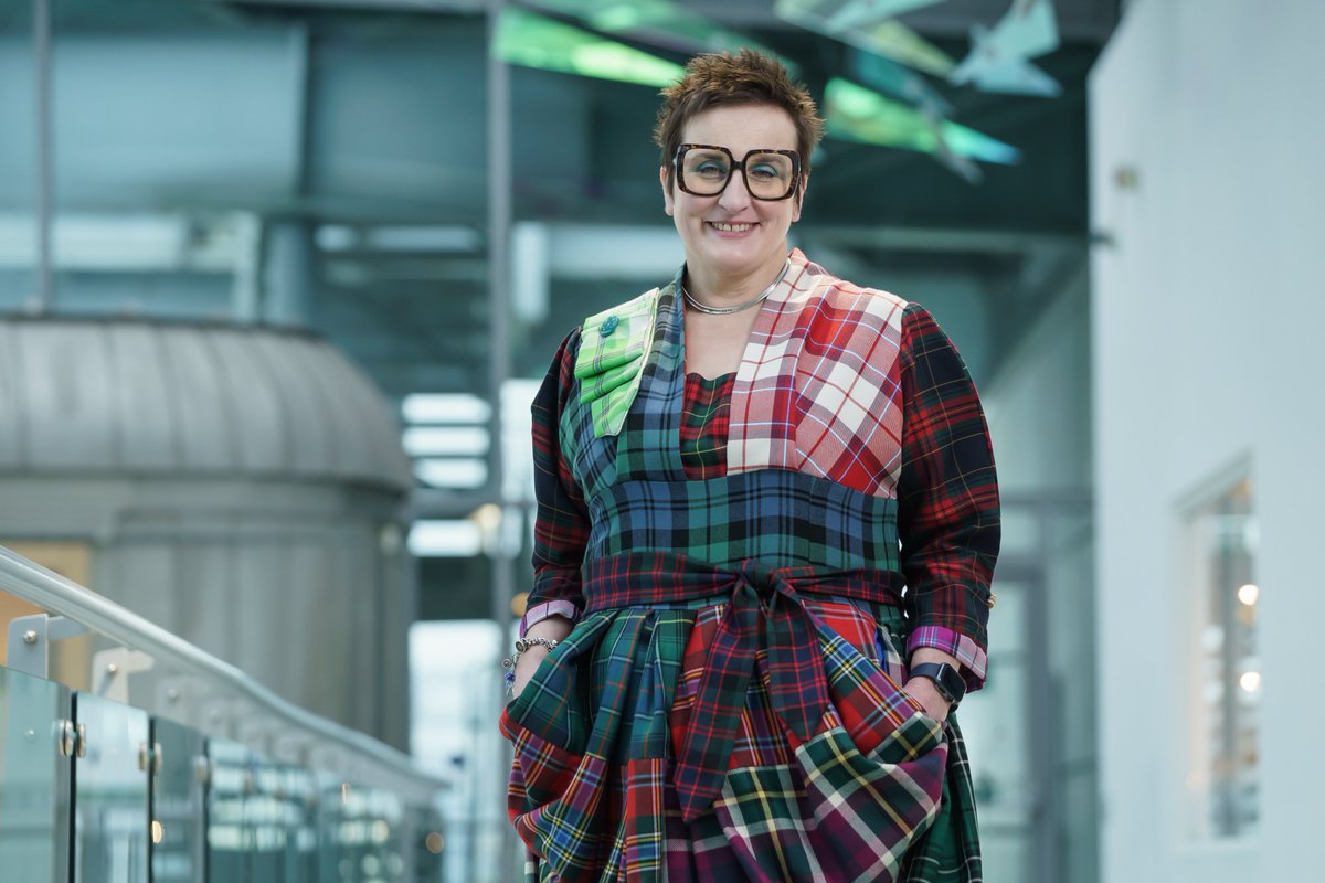 Uni Of Sun Comms (@uniofsuncomms) on Twitter photo The work of a talented <a href="/sunderlanduni/">University of Sunderland</a> PhD researcher is being highlighted in a new exhibition exploring animal-made art sunderland.ac.uk/more/news/univ… <a href="/Ben_Middleton1/">Ben Middleton</a> <a href="/LeeHallTweets/">Lee Hall</a> <a href="/GmiG/">Milan Radosavljevic</a> <a href="/UoSResearch/">UoS Research</a> The work of a talented <a href="/sunderlanduni/">University of Sunderland</a> PhD researcher is being highlighted in a new exhibition exploring animal-made art sunderland.ac.uk/more/news/univ… <a href="/Ben_Middleton1/">Ben Middleton</a> <a href="/LeeHallTweets/">Lee Hall</a> <a href="/GmiG/">Milan Radosavljevic</a> <a href="/UoSResearch/">UoS Research</a>