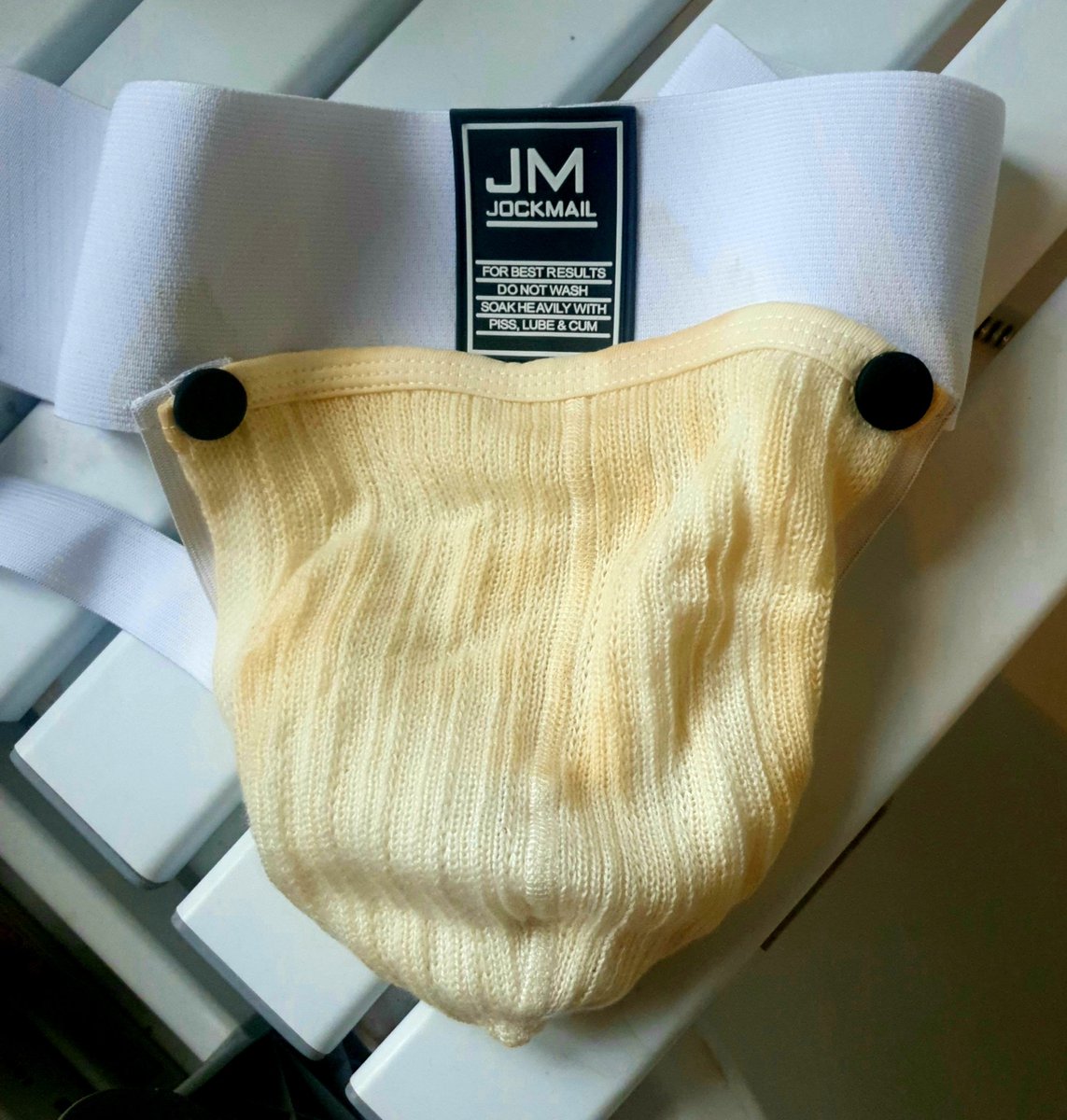 WilliamDorrit's tweet photo. Started on my new jock today. Already smells great. 😛🐽 https://t.co/6jU3P1drny