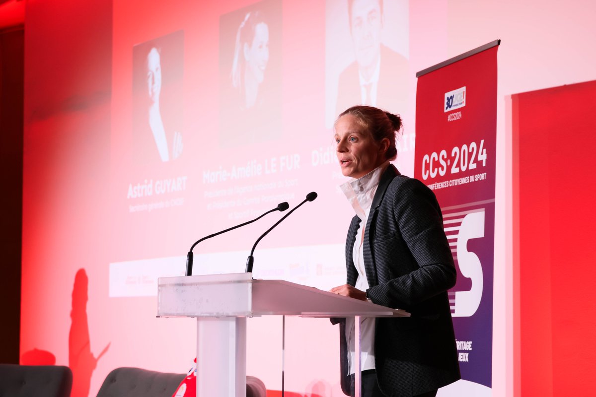 🎙️ La secrétaire générale du #CNOSF, Astrid Guyart, a ouvert le colloque : 
"Les Jeux de Paris 2024 ont été un moment unique de partage, de ferveur et de joie et il nous appartient, au CNOSF, à tous les acteurs sportifs, économiques et citoyens, de faire perdurer cette dynamique.