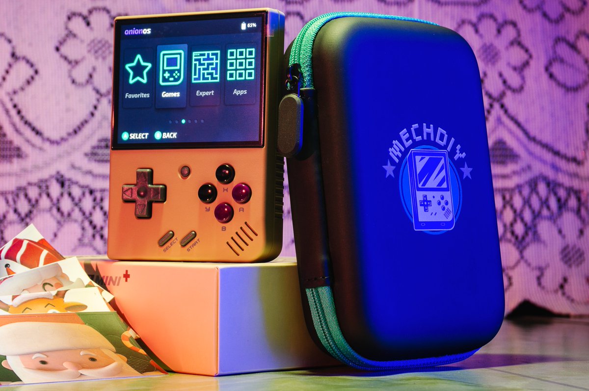 kenchingyf's tweet photo. The Miyoo Mini Plus finally arrived, just in time for Christmas!
Thank you to @mechdiy for the generous giveaway, and a massive shout-out to @ogtechnick for hosting it. I will be sure to treasure them for life! ☺️
#mechdiy #ogtechnick #miyoominiplus #retrogaming https://t.co/33P2CEQ1Ur