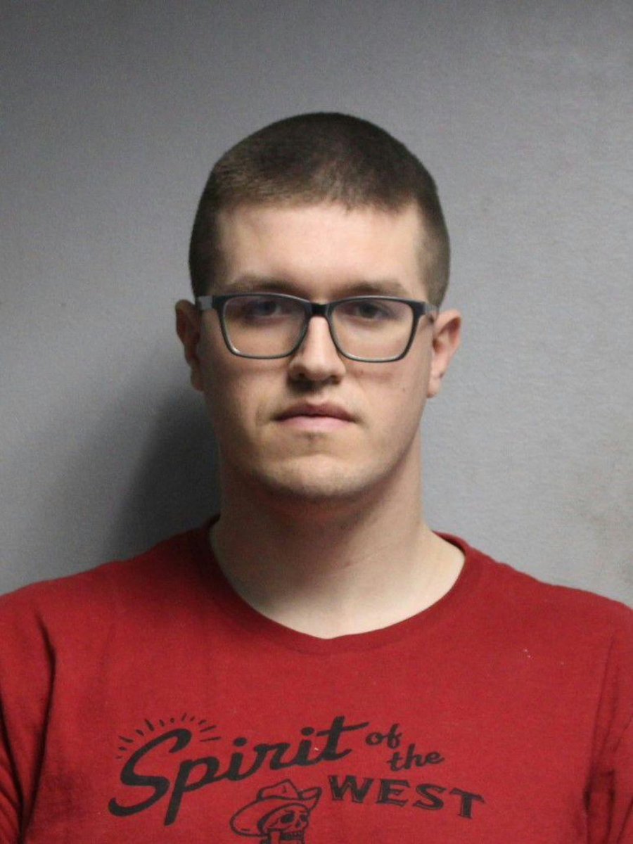 antifaoperative's tweet photo. Ohio sheriff's deputy & school resource officer, Mason Williams, who was found guilty of the sexual battery of a student, has been sentenced to only 18 months in prison. https://t.co/HVHDE2ATb1