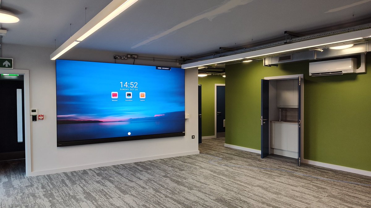 cjmcevoy_itav's tweet image. Our 1st installation of @myClevertouch CleverWall displays at @KeeleUniversity new Keele in Town facility in our local town. @IDNS_Ltd installed 120" and 138" LED displays for us that certainly create the wow factor we were hoping for. #avtweeps #learningtechnology #keeleintown