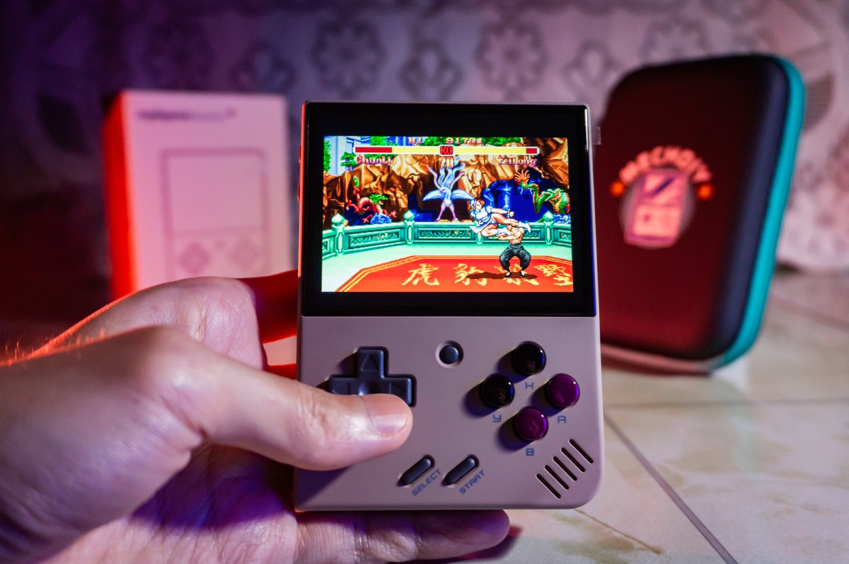 kenchingyf's tweet photo. The Miyoo Mini Plus finally arrived, just in time for Christmas!
Thank you to @mechdiy for the generous giveaway, and a massive shout-out to @ogtechnick for hosting it. I will be sure to treasure them for life! ☺️
#mechdiy #ogtechnick #miyoominiplus #retrogaming https://t.co/33P2CEQ1Ur