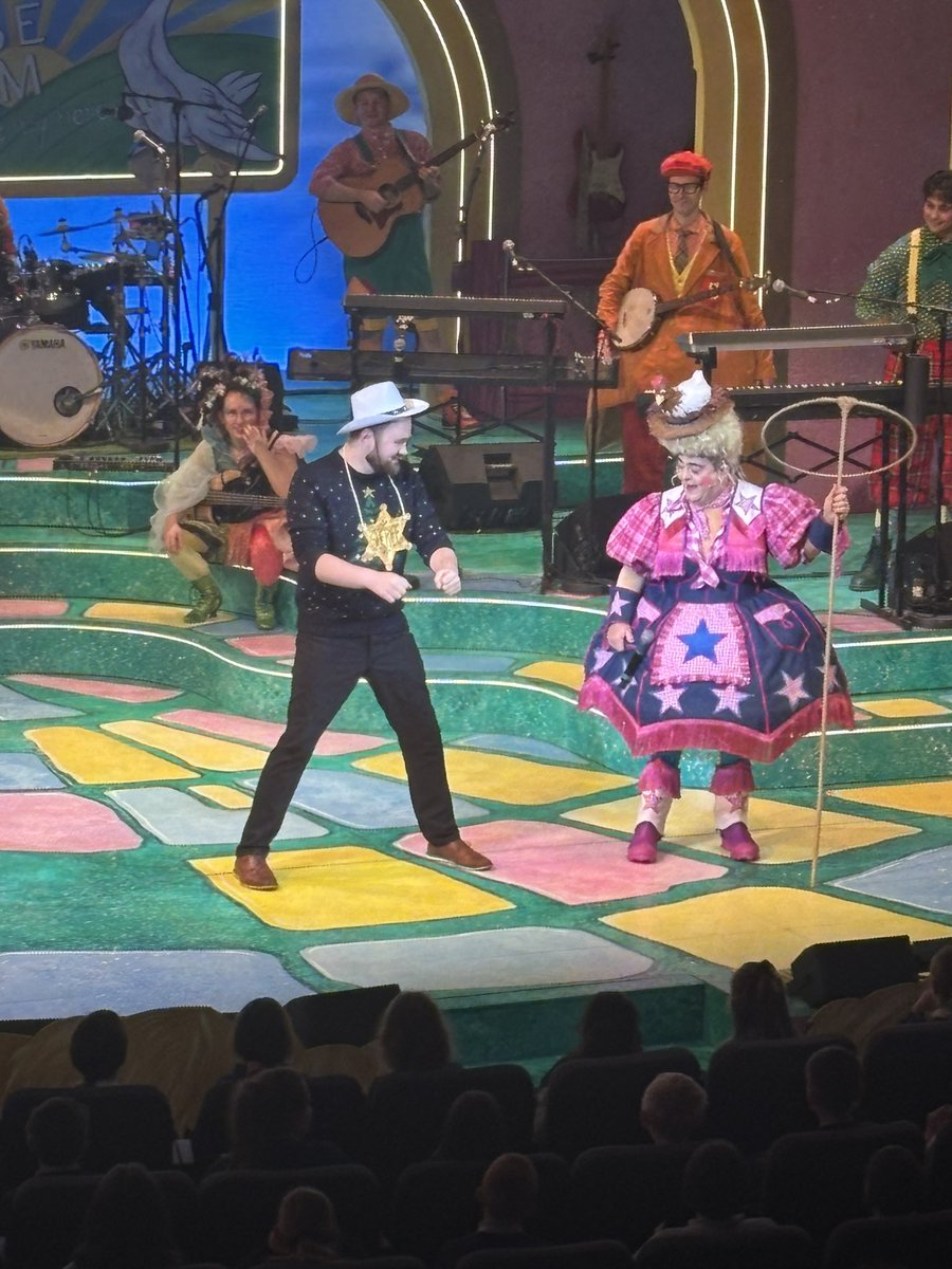 Year 6 Bryn Coch (@year6bc) on Twitter photo We had a great time at the pantomime today! Mr Owen made a great sheriff👮♂️Diolch yn fawr iawn! <a href="/ClwydTweets/">Theatr Clwyd</a> <a href="/phylipharries/">Phylipharries</a> We had a great time at the pantomime today! Mr Owen made a great sheriff👮♂️Diolch yn fawr iawn! <a href="/ClwydTweets/">Theatr Clwyd</a> <a href="/phylipharries/">Phylipharries</a>