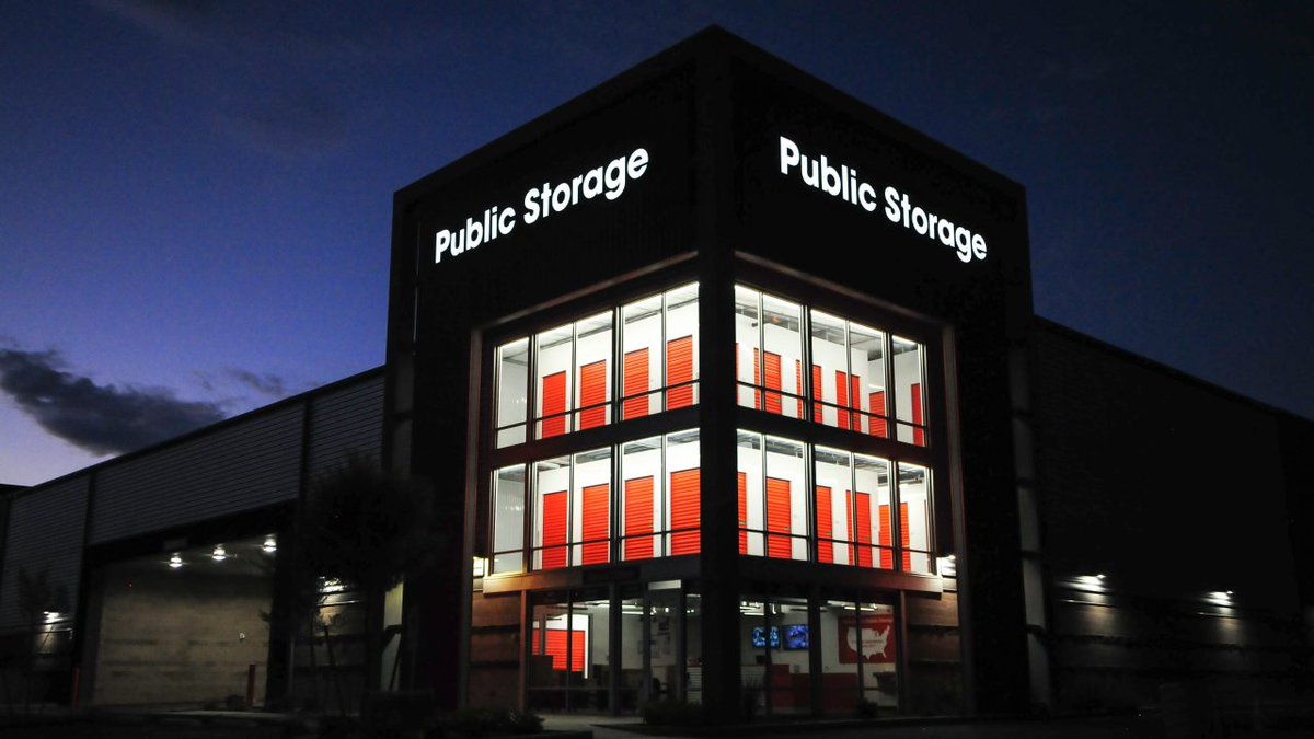 nbc4i's tweet photo. Columbus housing crisis: Surge in storage unit ‘living’ raises concerns and debate
https://t.co/f166csRxZg https://t.co/ERGpRuSRJP