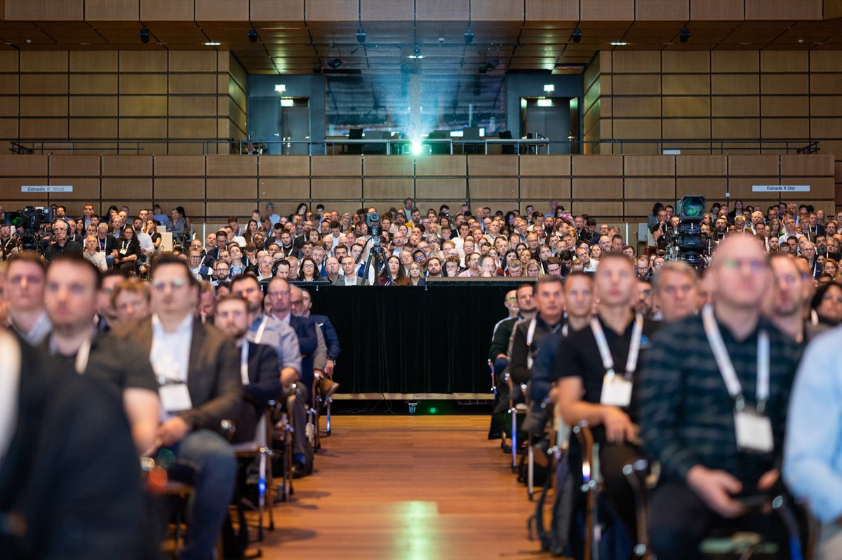 DirectionsEMEA's tweet image. 🙏 Thank you to the 3200 attendees who joined us at Directions #EMEA2024 in Vienna. Didn&apos;t you love the energy and vibe in that packed keynote room?

#EMEA2024 #DirectionsforPartners #MSDYN365BC #MSDYN365 #BusinessCentral #PowerPlatform