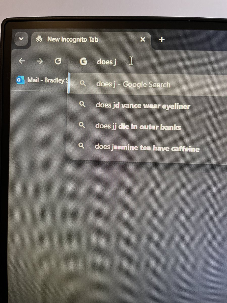 SpotMonkeyBrad's tweet photo. No, @Google. That’s not what I was going to search @JDVance https://t.co/Z4qv9dnimV