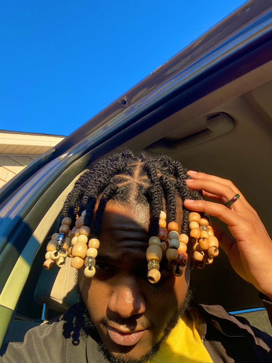 quantumnas's tweet image. I miss my beaaddssss🥺