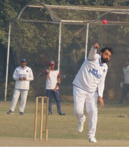 🏆25th NATIONAL SENIORS CUP 2024-25 (O40s)🏆
(CENTRAL PUNJAB)
17th December 2024

🥇OKARA SENIORS VS BRIGHT MORNING🥇
Match # 79-KOR3-3

🏏OKARA SENIORS secured a convincing 7-wicket victory with their dominant batting display.🏏