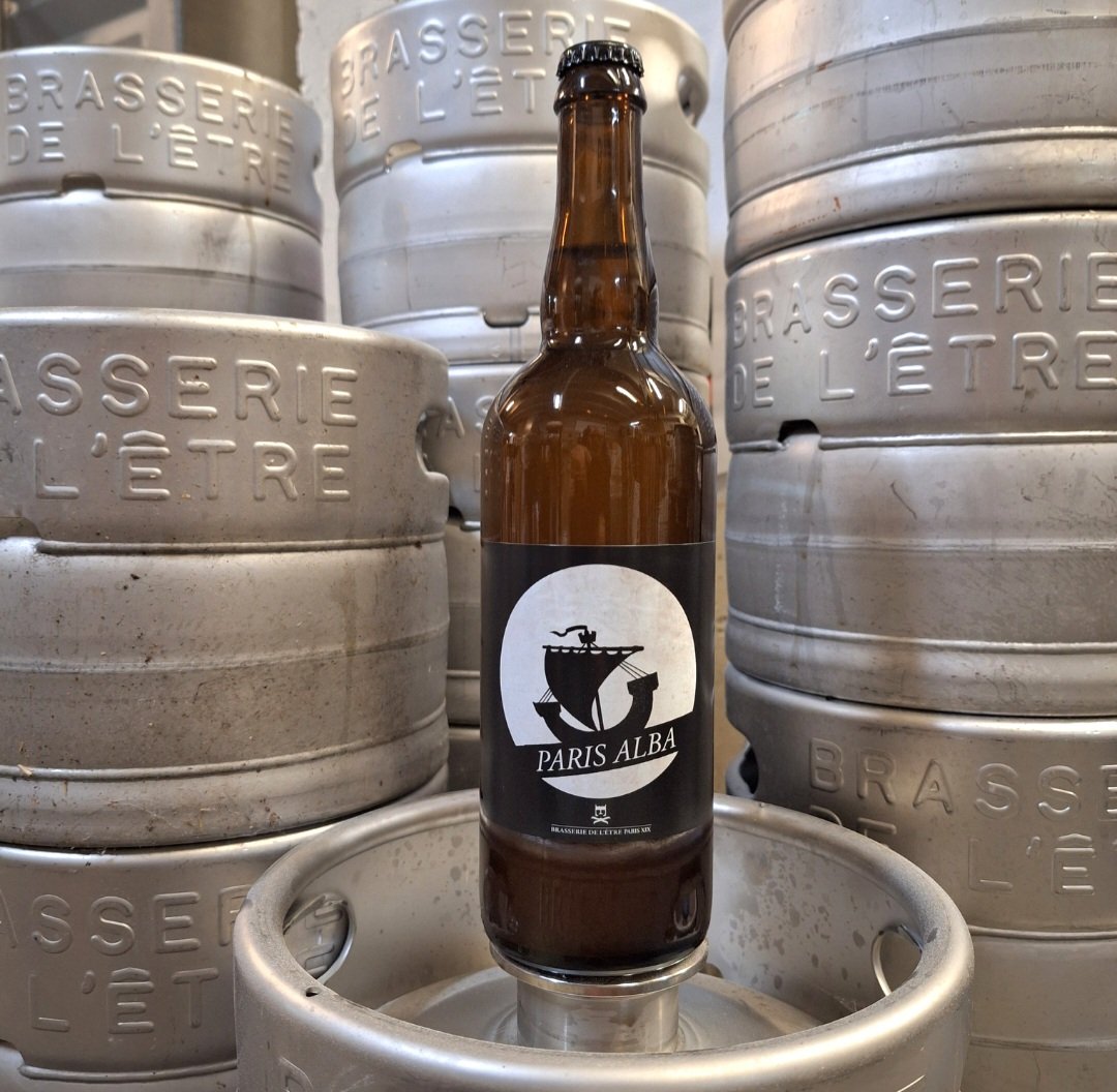 [Paris Alba] Blanche parisienne
Quand on tourne assez vite un disque coloré on voit du blanc.
Dans notre Disque-Monde si varié, voici Paris la Blanche.
Bouteilles de 33 et 75cl, 4%.
Santé !! 🍻🎄🍻🎄🍻
#brasseriedeletre #paris19