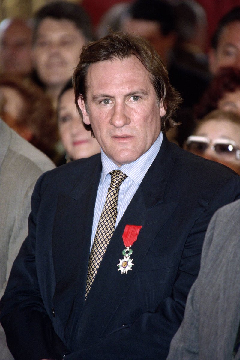 🔴 Monsieur le Président, suspendez la Légion d’honneur de Gérard Depardieu, PPDA et Joël Guerriau 

Une tribune signée par 135 parlementaires et personnalités, dont <a href="/sandrinejossoan/">Sandrine JOSSO</a>, <a href="/laurossignol/">Laurence Rossignol</a> et Muriel Robin : «L’honneur doit changer de camp»

Lire : bit.ly/3P24aGI