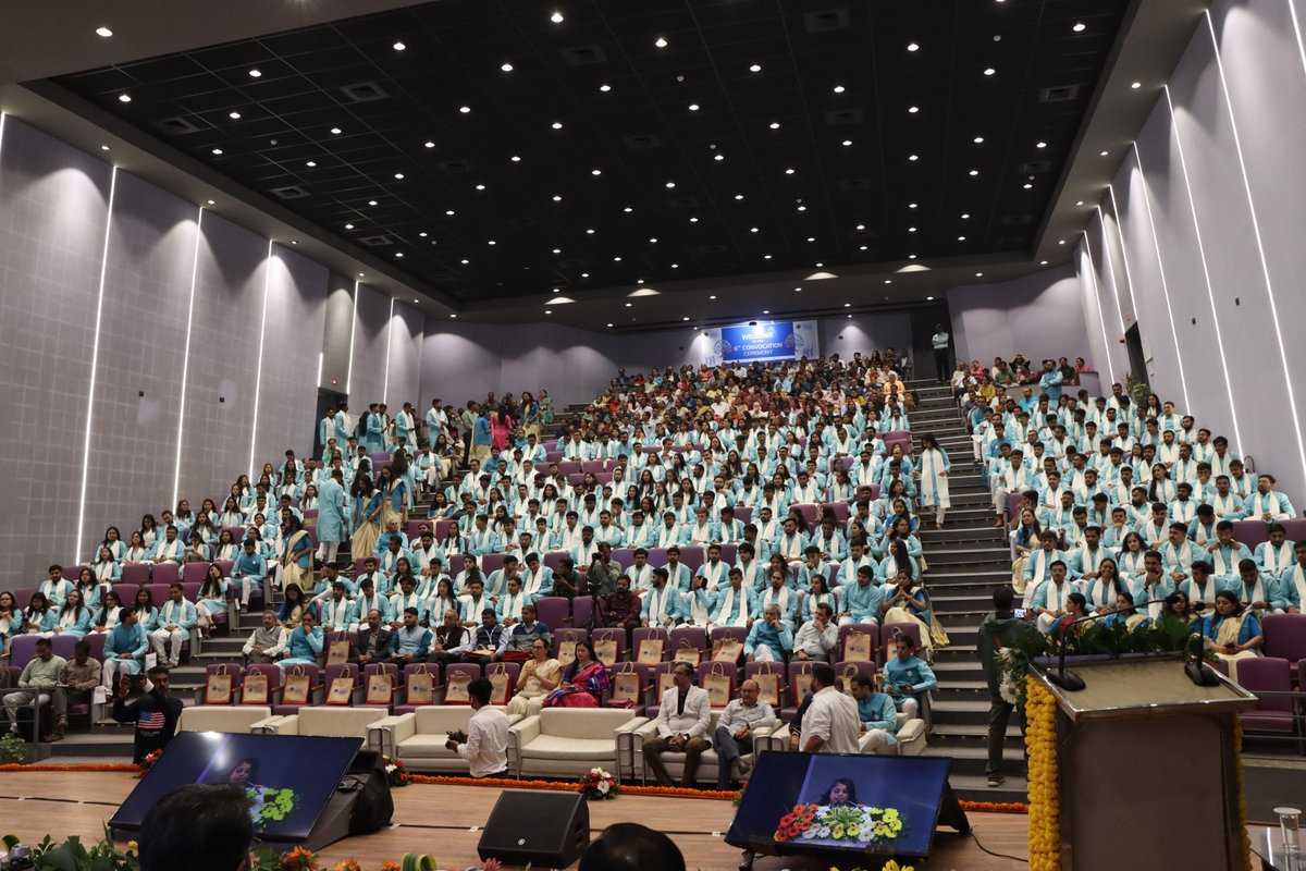 GSFCUniversity's tweet photo. We celebrated our 6th Convocation Ceremony on December 18, 2024, awarding degrees to 432 graduates from the Schools of Technology, School of Science and School of Management Studies & Liberal Arts. Impressively, 10 out of 12 Gold Medalists were female students.
#6thConvocation https://t.co/ASGo170d8w