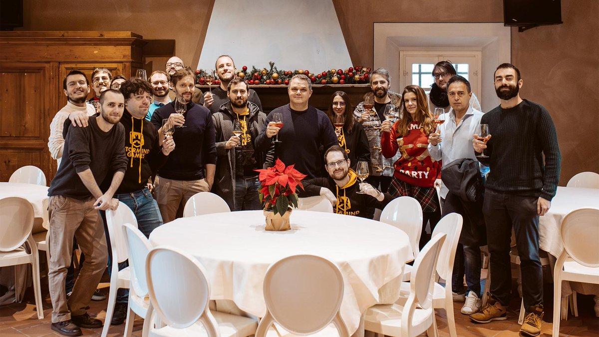 Catania, Rome and Milan joined together to celebrate the holiday season and the team’s achievements of 2024!

We deserve to drink to our efforts, to our goals and most of all; to our future!

So thank you to all the members of our team. 💕
We wish you a great and merry Christmas!