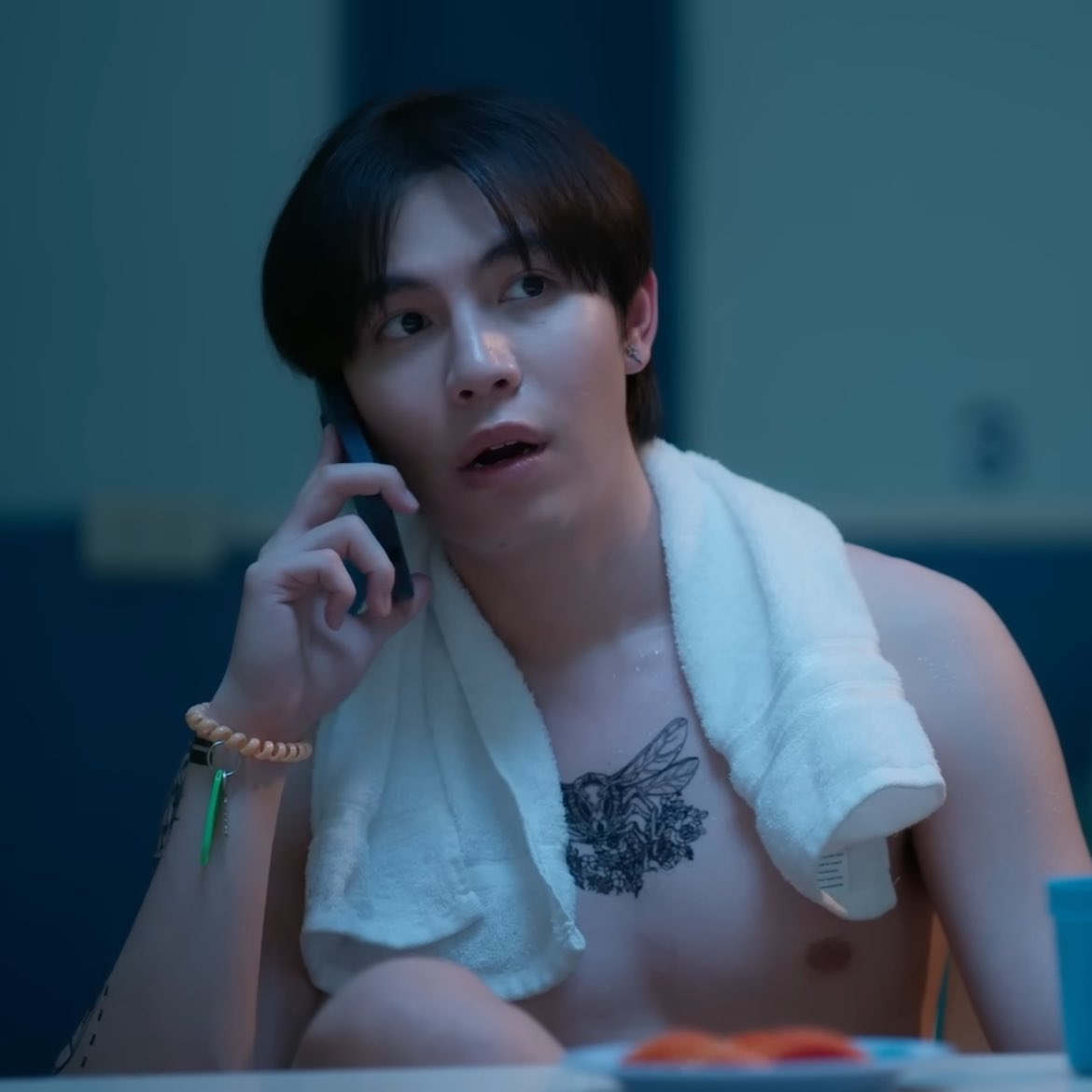 khaotunqg's tweet photo. bro heard small and pretty and immediately clicked that it was bison lmaooo #TheHeartKillersEP5 https://t.co/JNG1TDwKoU