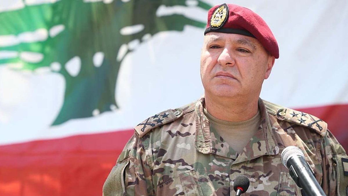 تبني #اللقاء_الديمقراطي انتخاب قائد الجيش العماد جوزاف عون لرئاسة الجمهورية إنما يأتي عن اقتناع تام أولاً بضرورة لبننة الاستحقاق وثانياً لأن #العماد_جوزاف_عون هو برأينا الشخصية الأنسب لقيادة دفة الوطن في هذه المرحلة الحساسة نظراً لما يتمتع به من مواصفات قيادية وحكمة وحزم ونظافة