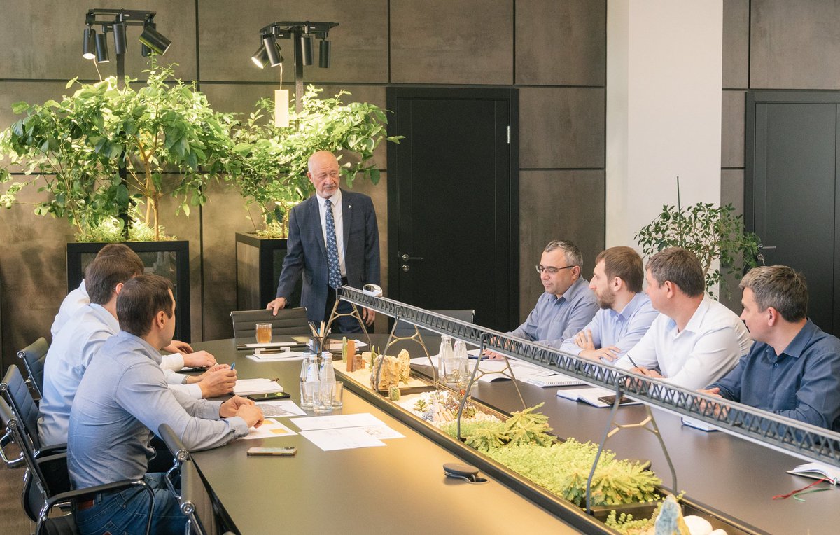The Belarusian edition told about the #science and #engineering school I established in #Belarus. Read in the article about why I'm building such a large, highly #professional team:
officelife.media/article/58834-… #unitsky #biotechnology #stringtransport  #ust_technology #ust #transport