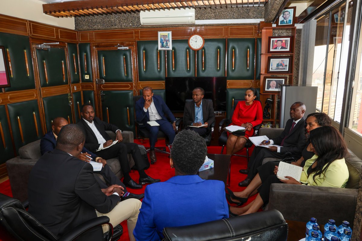 CharlyDanny91's tweet photo. Today Hon @NdindiNyoro  hosted a delegation from Rwanda the Ethiopia Securities Exchange (ESX)who are in Kenya to study how the NSE works.The team was led by Wintana Kidane and Wongel Tamene
There are many opportunities of Investment and doing business in Ethiopia.
#NN2THEFUTURE https://t.co/s3uP9k0are