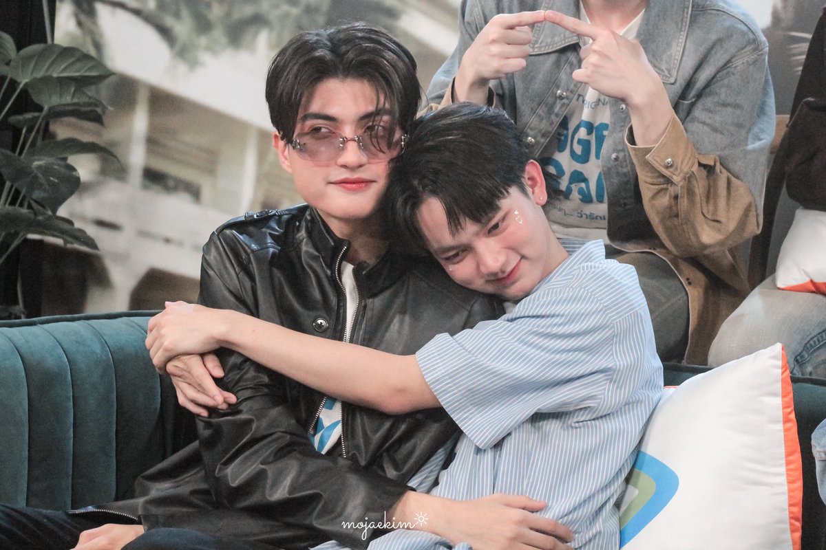 MoJaKim26's tweet photo. เด็กๆน่ารักกันมากก ซีรีส์ก็ทำดีมาก วันศุกร์นี้อีพี7ล่ะ แวะมาชิมกันได้น๊าา
@Jaysorathonn @BenjaminGrwll 
#CagedAgainLIVE
#Jaysorathonn #BenBenjamin
#CagedAgain #บอกกรงๆว่ารักเธอ https://t.co/C4P0xkyKDV