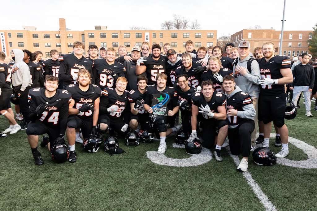 Coach_Lape_'s tweet photo. @WartburgFB https://t.co/0CSWCQRUPE