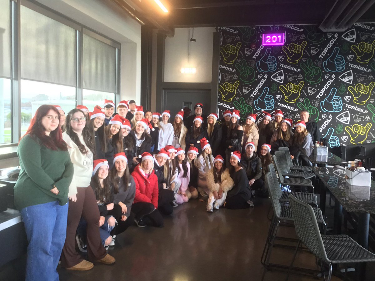 St Margaret's High School Melrose House tweet media