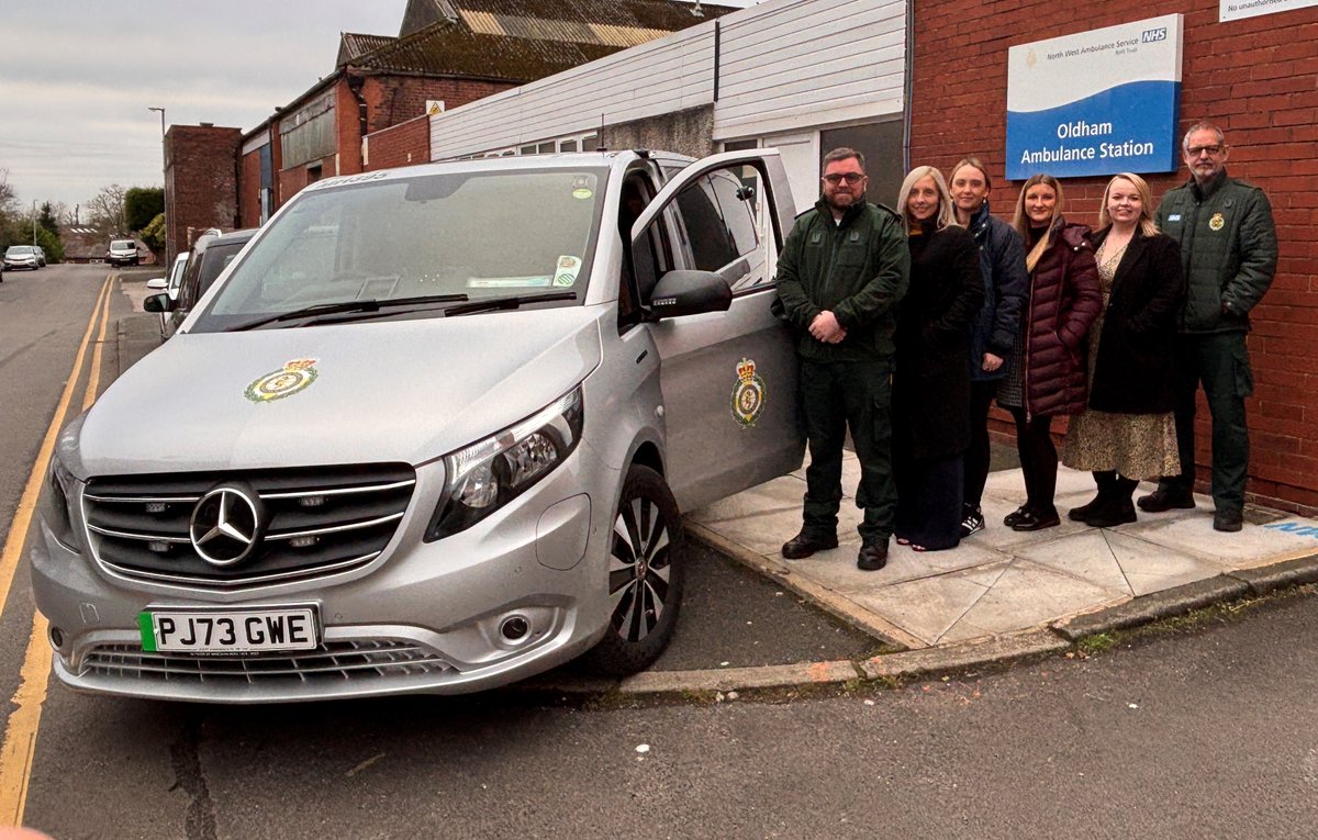 PennineCareNHS's tweet photo. We’ve teamed up with @NWAmbulance to launch a new mental health response vehicle, from 1pm to 1am.

A mental health practitioner and an emergency medical technician will respond to 999 calls where the person is experiencing a mental health crisis, treating them at the scene. https://t.co/YZrh4ttJRT