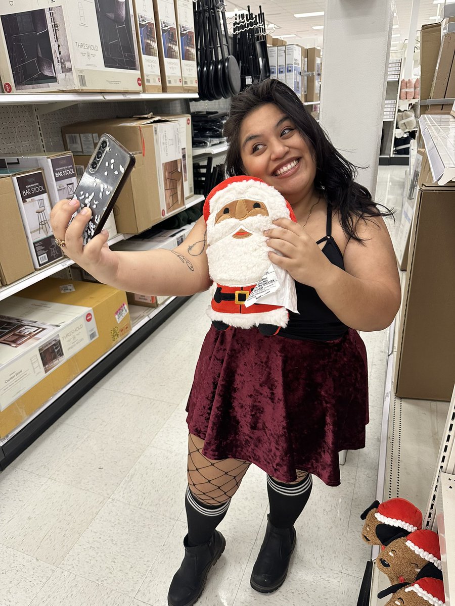 NaughtyNalgona's tweet photo. Put on a cute outfit to go to target last night :) https://t.co/tohFm5MURF