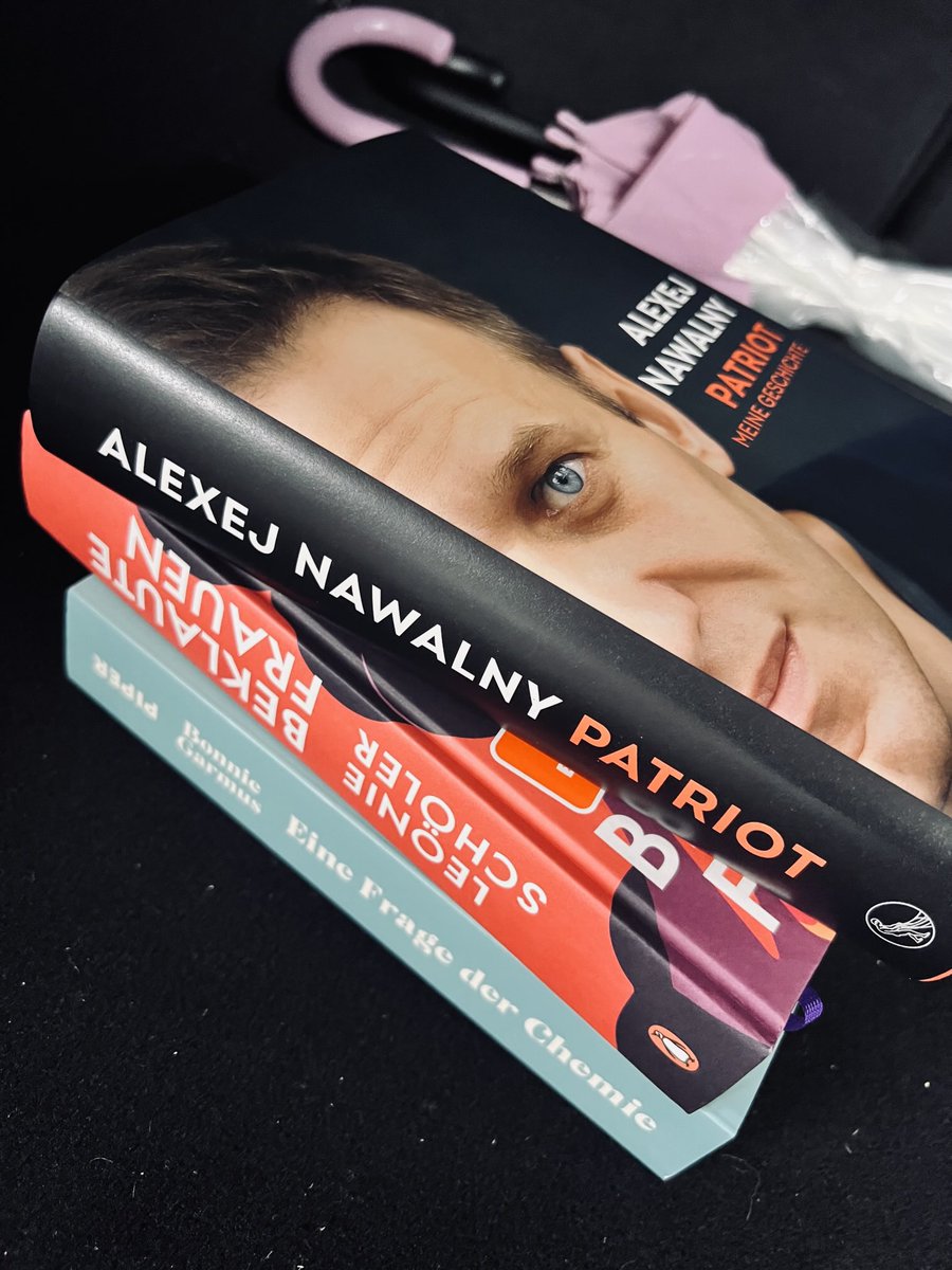 NutzSibi's tweet image. Ich kann schlicht nicht anders 🫣 kaufe durchschnittlich immer 2 - 5 Bücher… 
#UndIhrso?