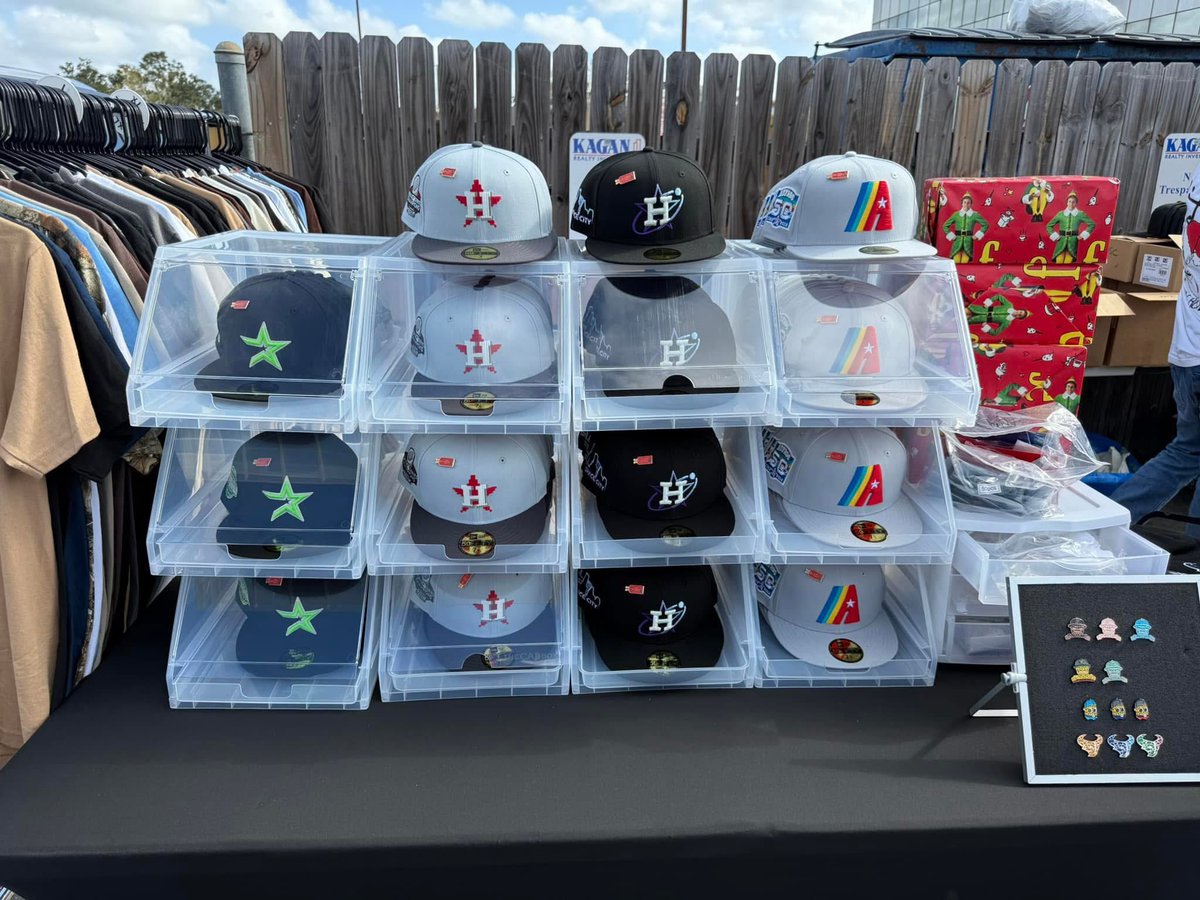If any of you missed out on Sundays drop and still looking for a Xmas gift dm me. Still have some sizes left in our Gaming Console Astros Fitted Hats 

Xbox , NES, PS2 and PS1! 

Don’t miss out…..