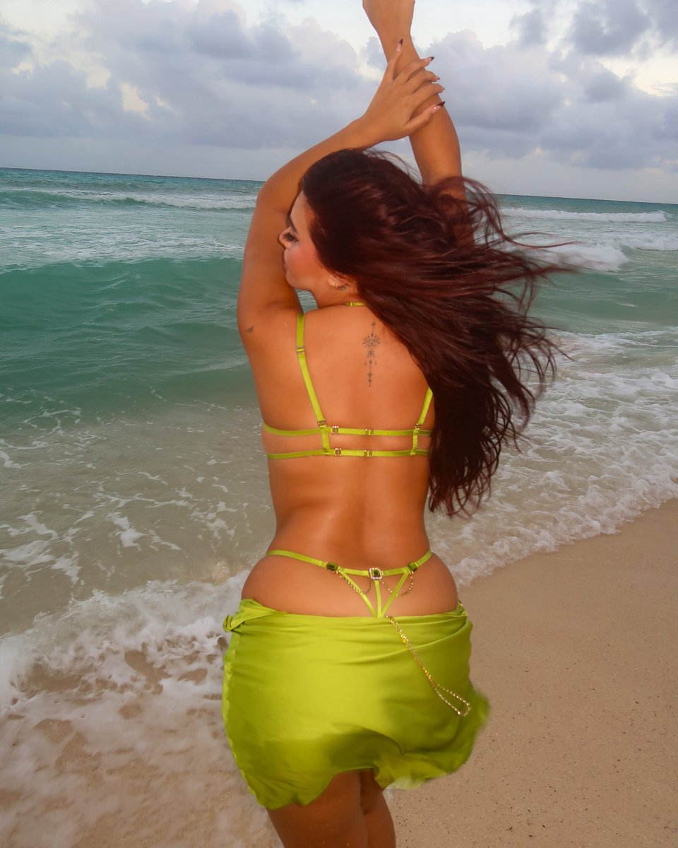 Honey Birdette tweet media