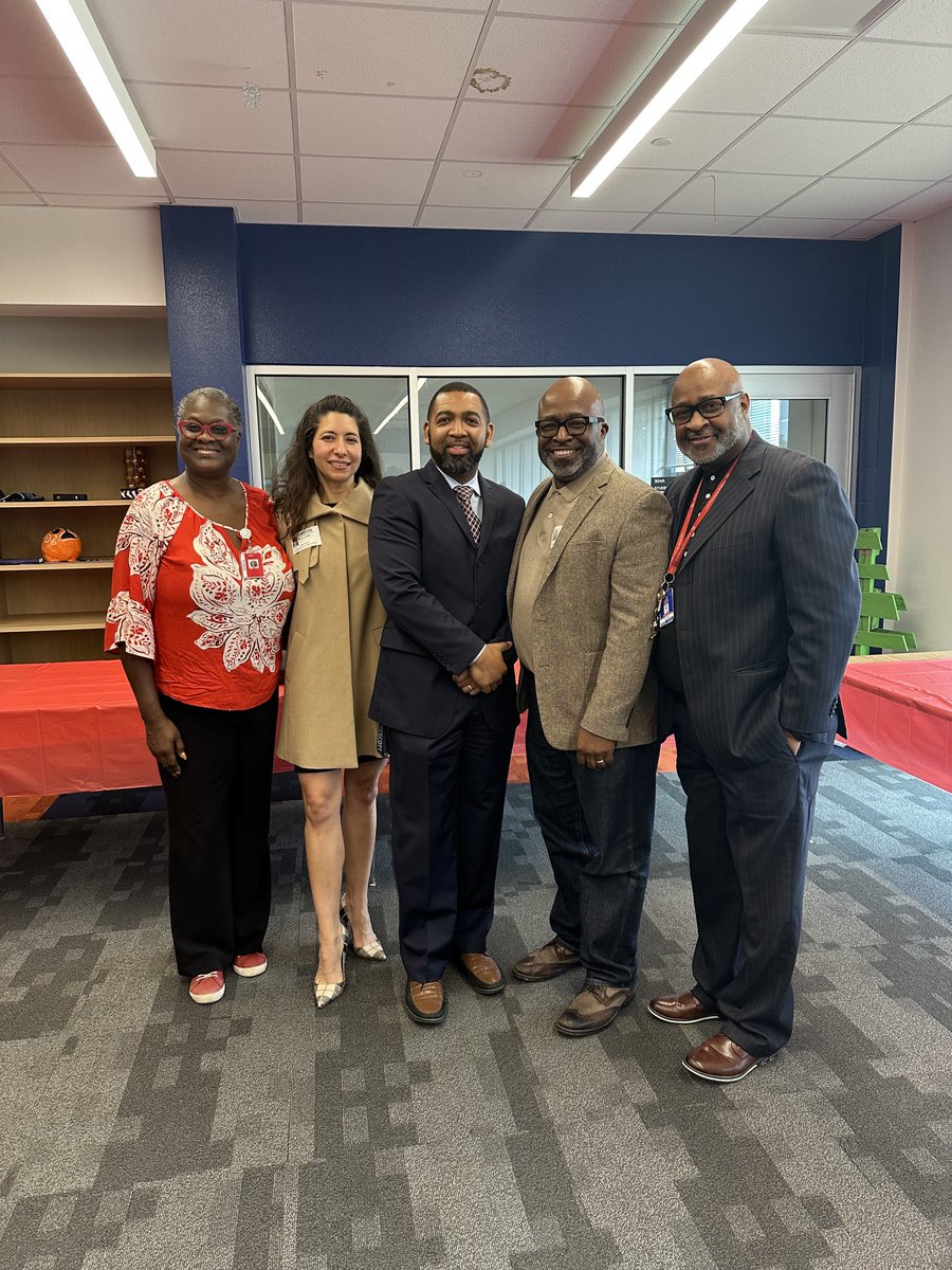 Derek Thomas (@ddthomas0878) on Twitter photo Thank you <a href="/BOMLAFRIENDS/">FRIENDS of Barack Obama Male Leadership Academy</a> and Ms. Williams for hosting a great alumni day. It was good to reminisce and talk about our future with prior administration and BOMLA brothers. <a href="/ObamaMLA/">Barack Obama MLA</a> <a href="/MrJChoice1/">Jameile R. Choice, Ed.D.</a> Thank you <a href="/BOMLAFRIENDS/">FRIENDS of Barack Obama Male Leadership Academy</a> and Ms. Williams for hosting a great alumni day. It was good to reminisce and talk about our future with prior administration and BOMLA brothers. <a href="/ObamaMLA/">Barack Obama MLA</a> <a href="/MrJChoice1/">Jameile R. Choice, Ed.D.</a>