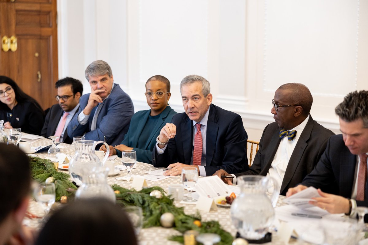 MeridianIntl's tweet image. Global trade and development finance is evolving rapidly, requiring innovative approaches to meet the challenges of a changing economy. @MCCgov, @MCC_CEO, @DFCgov, @DFC_CEO, @USAID, Mark Simakovsky, Pluribus Impact Capital & David Bohigian joined @MeridianIntl to discuss the…